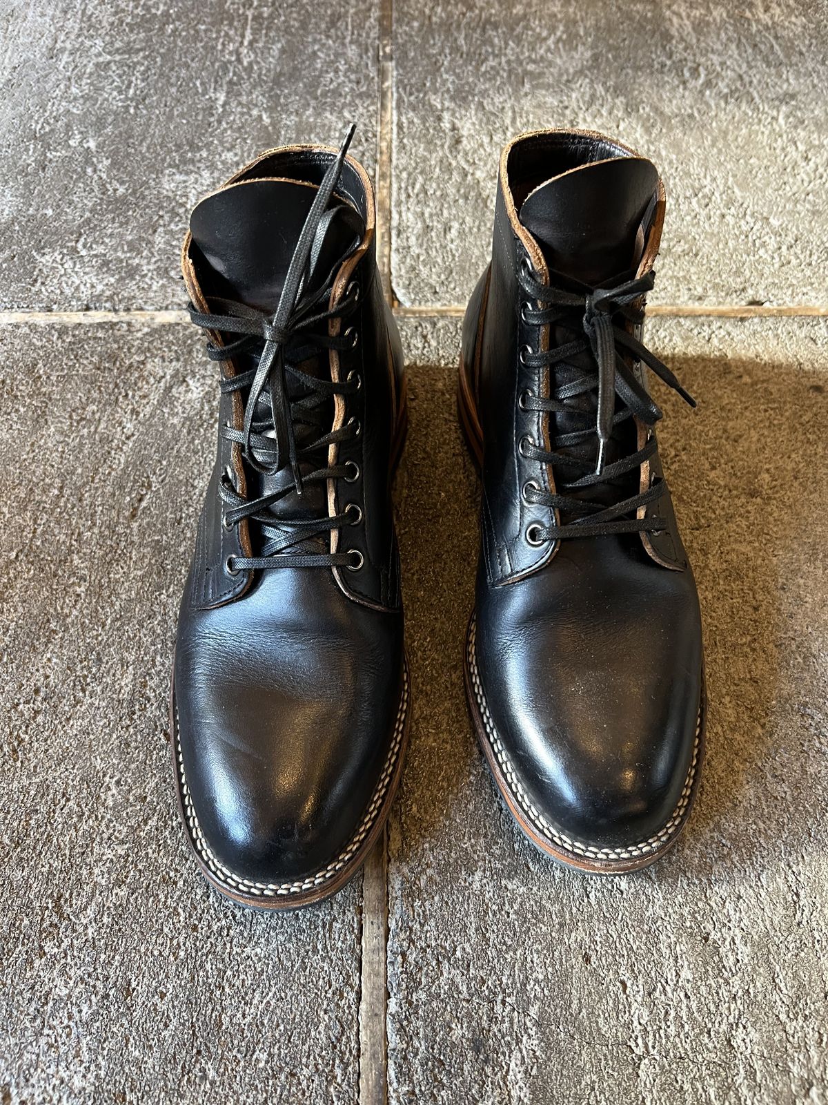 Photo by patinathunderdome on November 5, 2021 of the Viberg Service Boot in Horween Black Chromexcel.