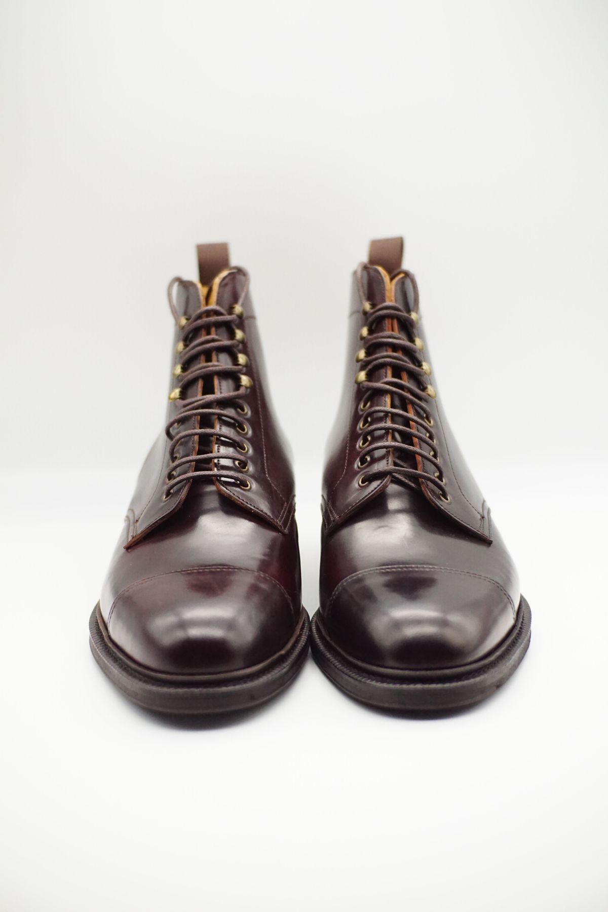 Photo by patinathunderdome on October 2, 2021 of the Meermin Derby Boot in Horween Color 8 Shell Cordovan.