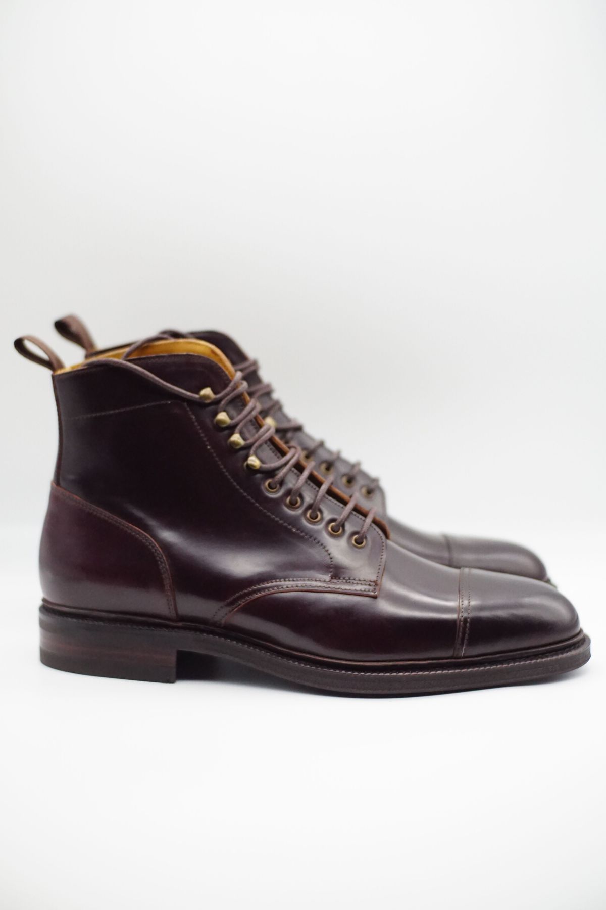 Photo by patinathunderdome on October 2, 2021 of the Meermin Derby Boot in Horween Color 8 Shell Cordovan.