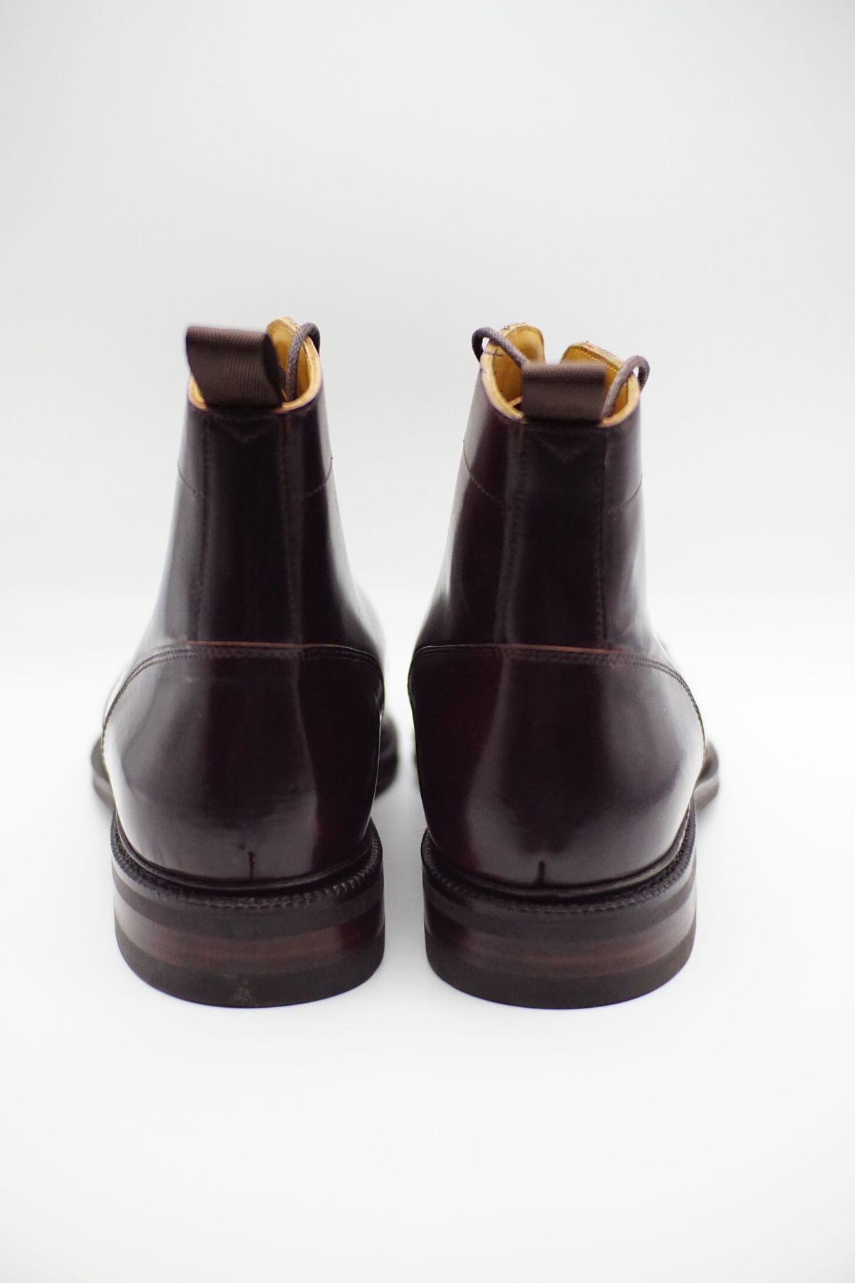Photo by patinathunderdome on October 2, 2021 of the Meermin Derby Boot in Horween Color 8 Shell Cordovan.