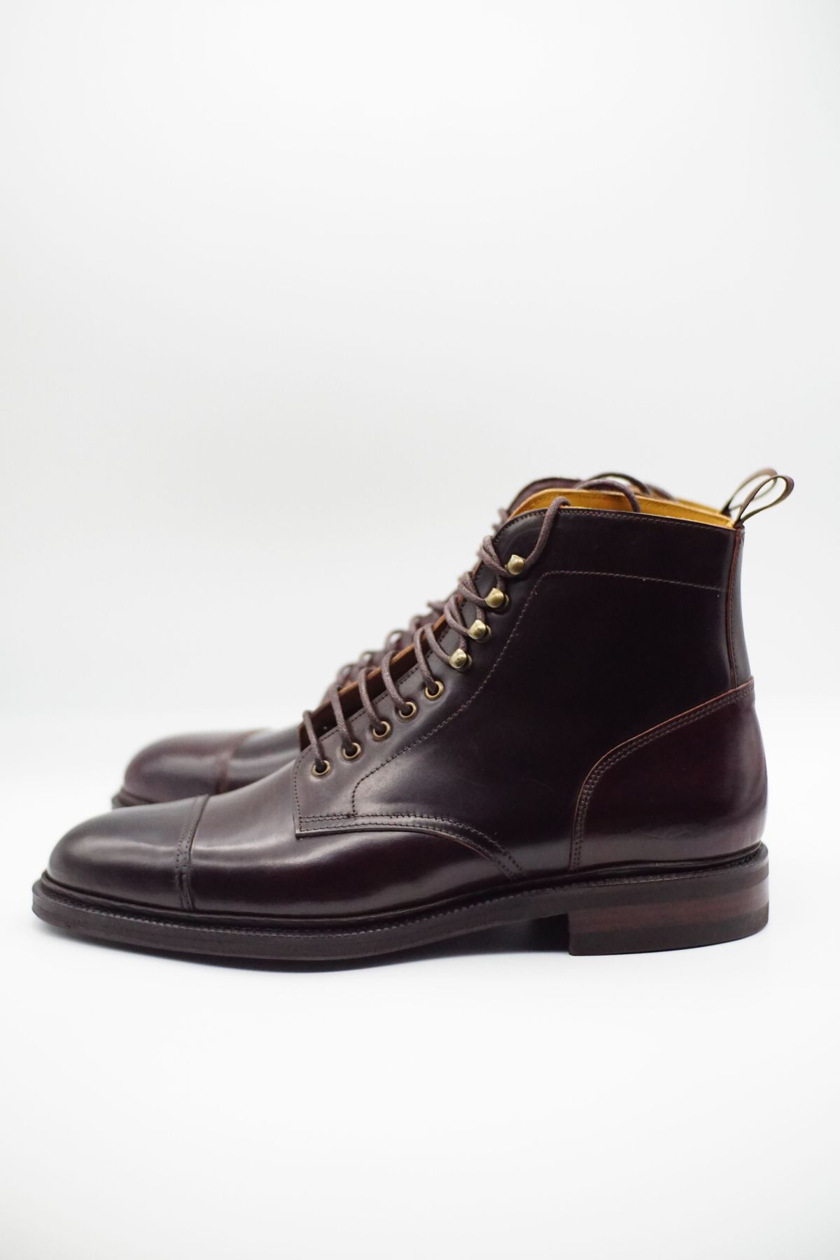 Photo by patinathunderdome on October 2, 2021 of the Meermin Derby Boot in Horween Color 8 Shell Cordovan.