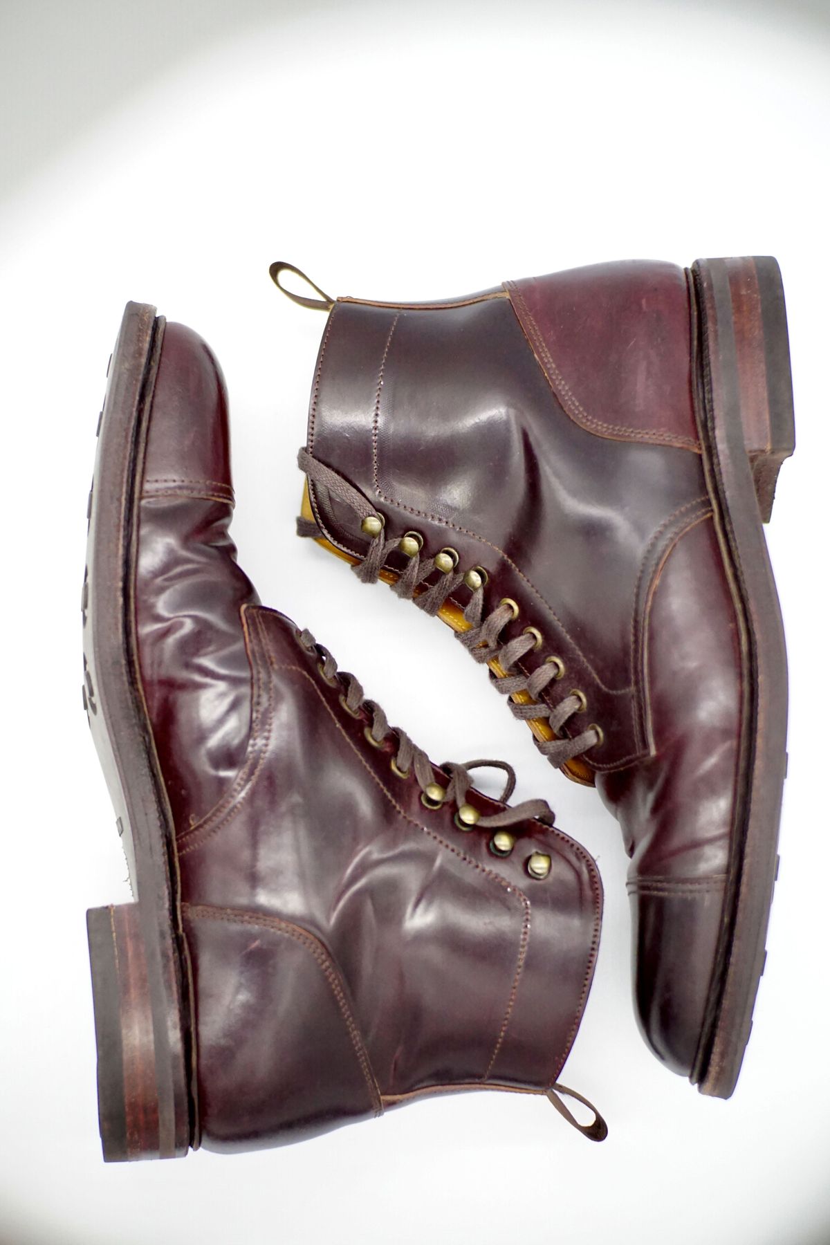 Photo by patinathunderdome on November 4, 2021 of the Meermin Derby Boot in Horween Color 8 Shell Cordovan.