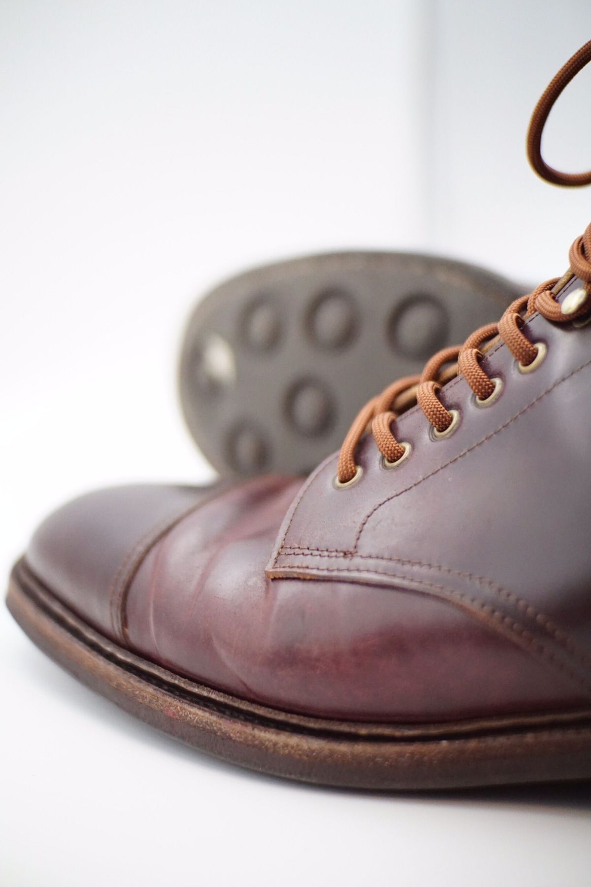 Photo by patinathunderdome on March 6, 2022 of the Meermin Derby Boot in Horween Color 8 Shell Cordovan.