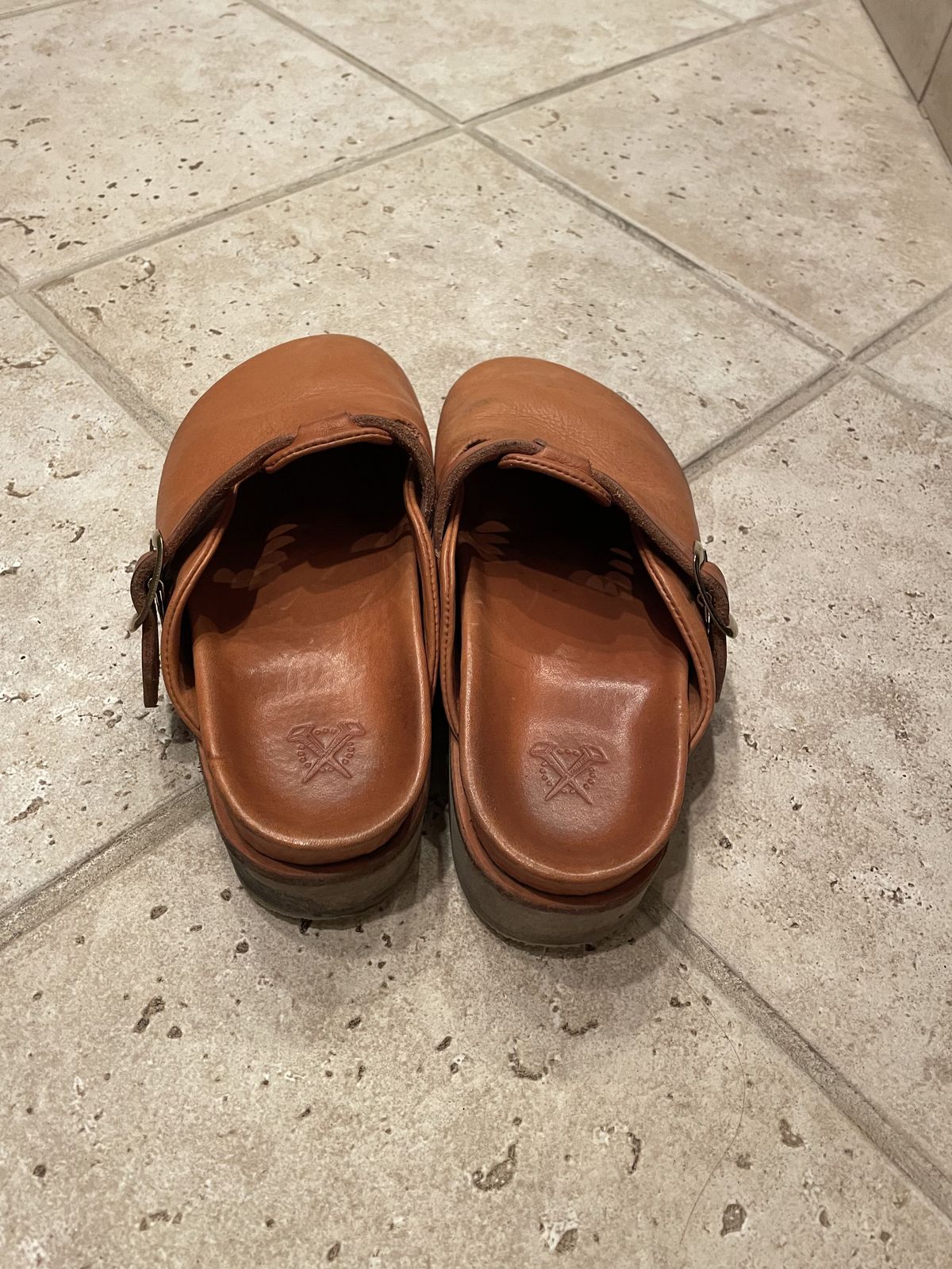 Photo by patinathunderdome on January 6, 2022 of the Love Jules 1973 Clog in Horween Natural Essex.