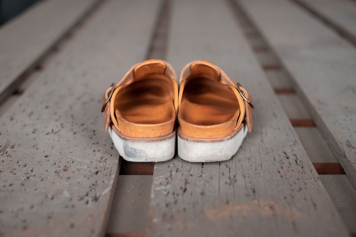 Photo by patinathunderdome on February 4, 2022 of the Love Jules 1973 Clog in Horween Natural Essex.