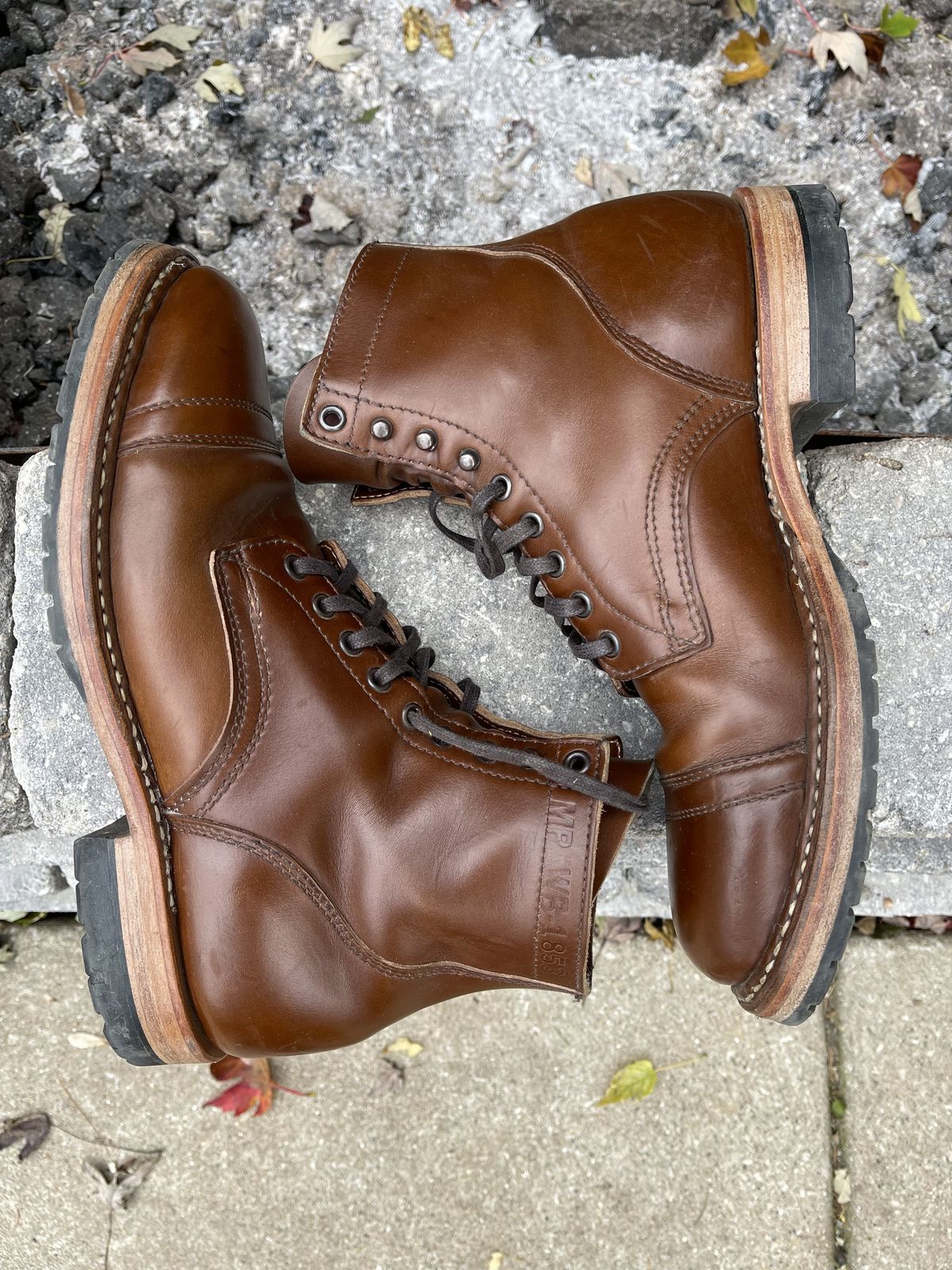 Photo by patinathunderdome on November 1, 2021 of the White's MP-M1TC in Horween British Tan Chromexcel.