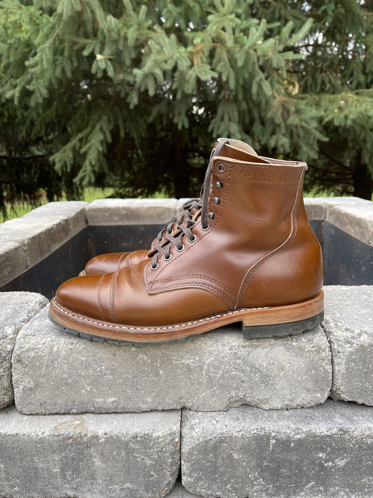 Photo by patinathunderdome on November 1, 2021 of the White's MP-M1TC in Horween British Tan Chromexcel.
