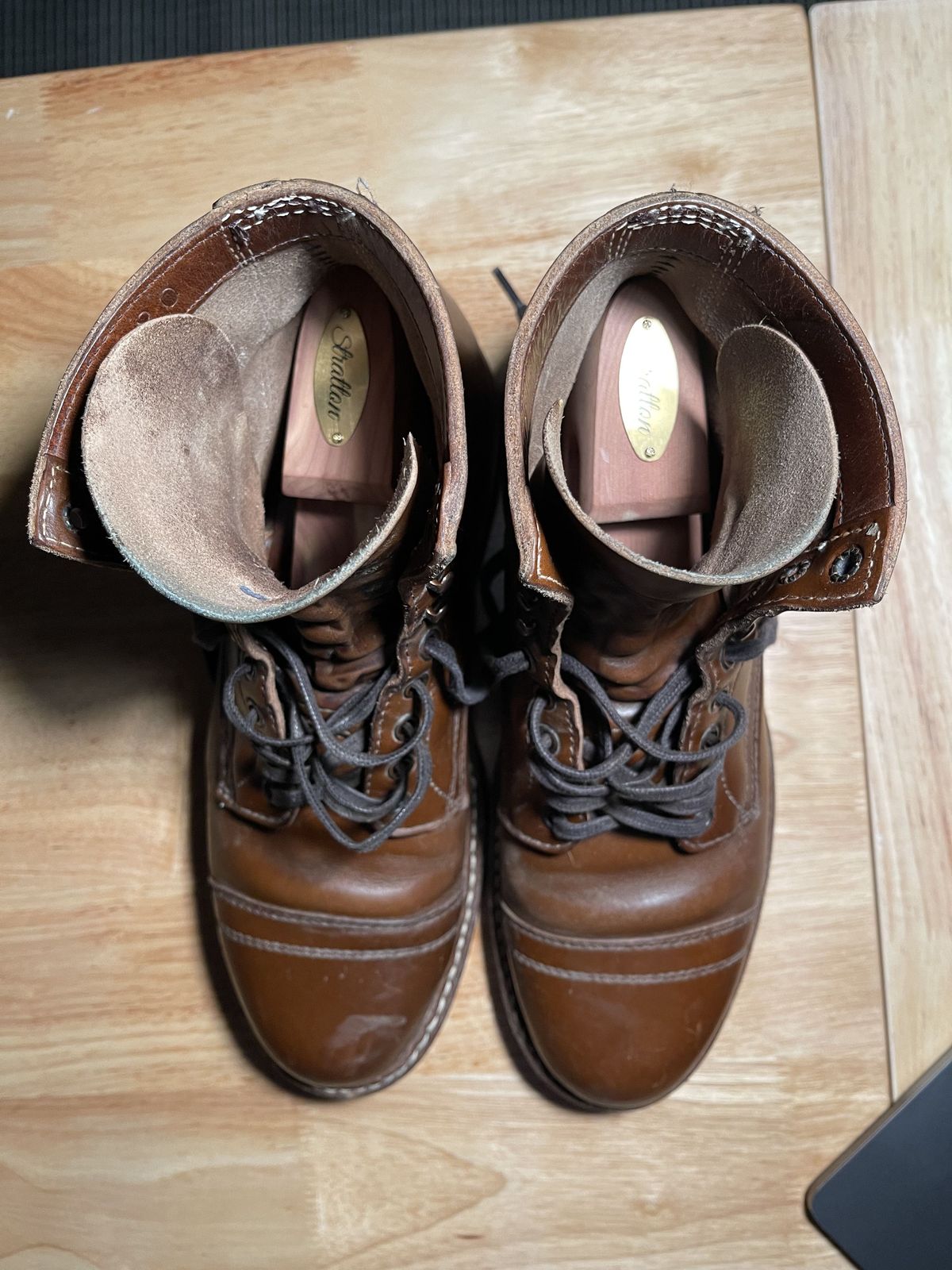 Photo by patinathunderdome on January 4, 2022 of the White's MP-M1TC in Horween British Tan Chromexcel.