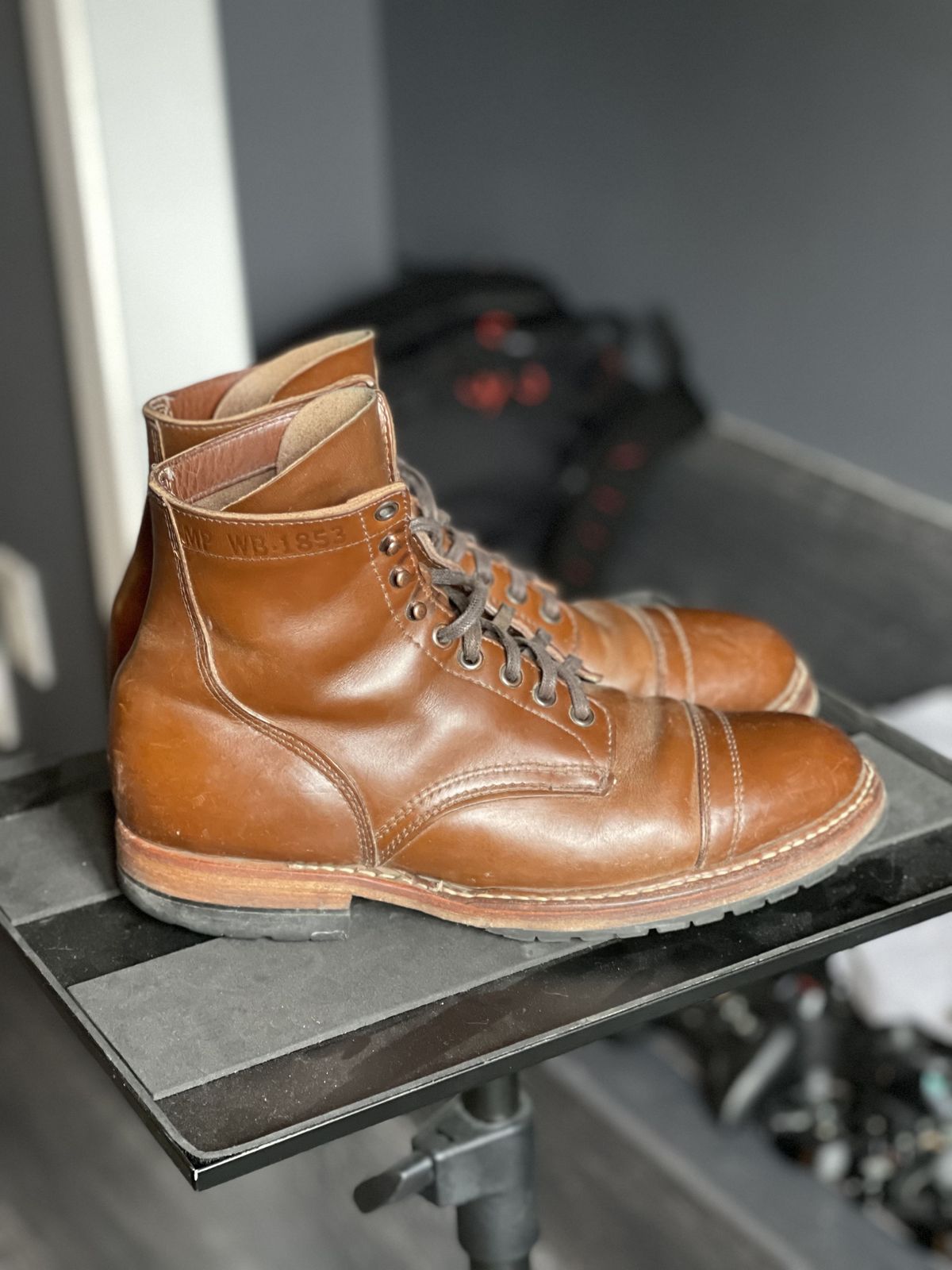 Photo by patinathunderdome on March 5, 2022 of the White's MP-M1TC in Horween British Tan Chromexcel.