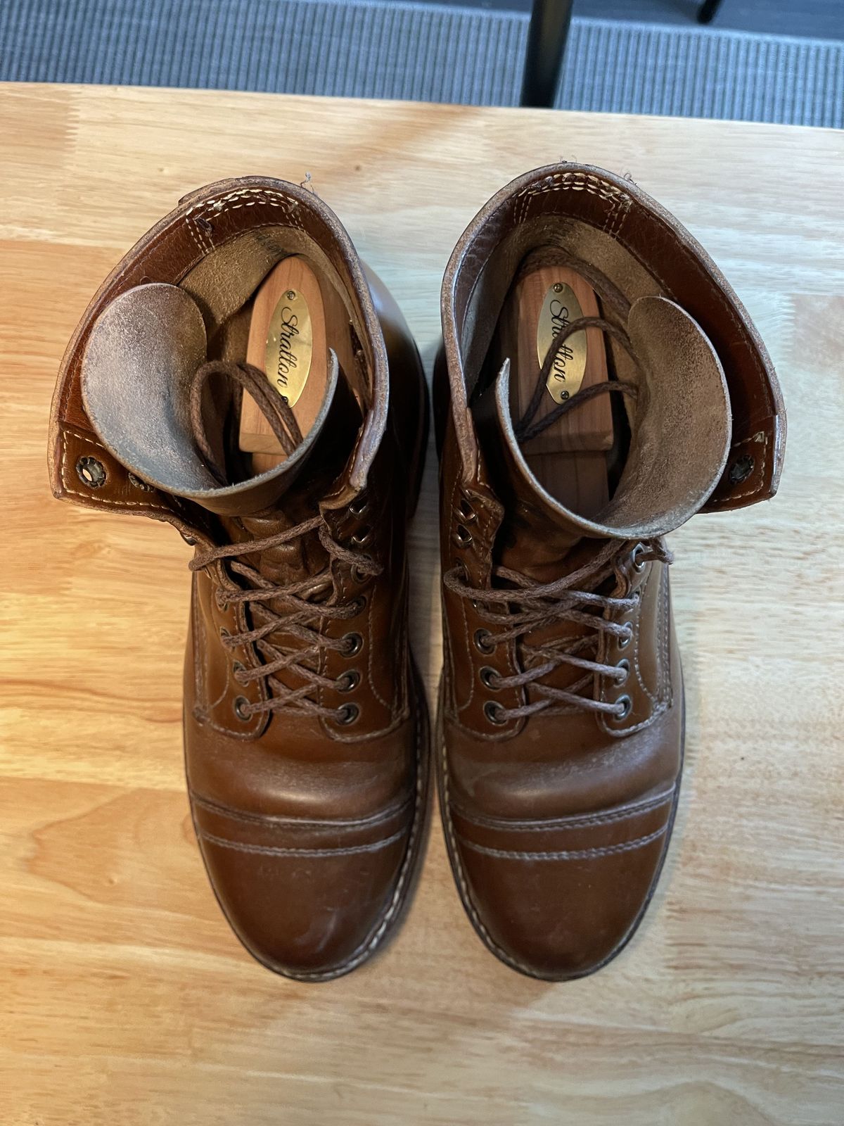 Photo by patinathunderdome on April 2, 2022 of the White's MP-M1TC in Horween British Tan Chromexcel.