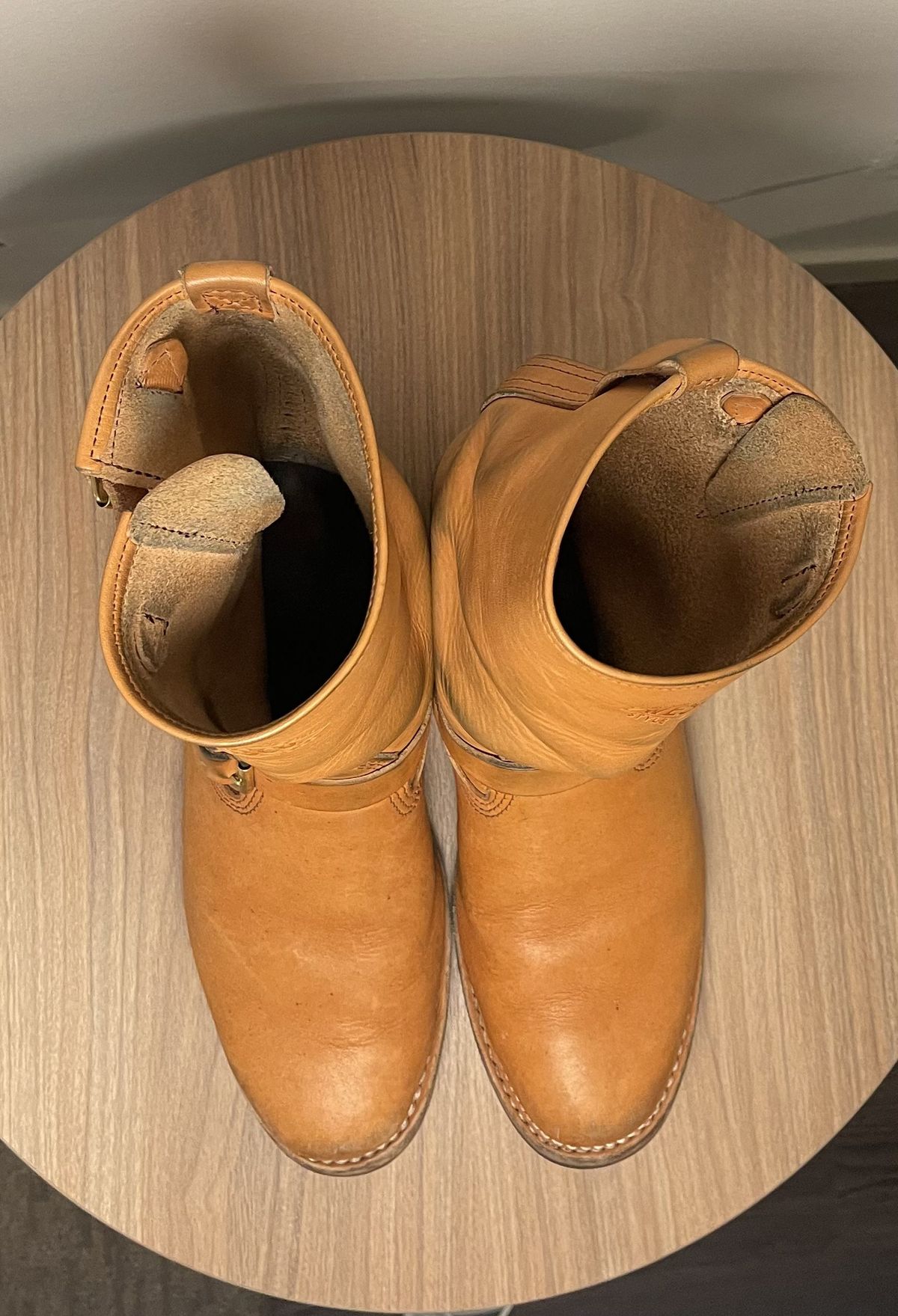 Photo by patinathunderdome on February 5, 2022 of the Wesco Mister Lou in Horween Natural Essex.