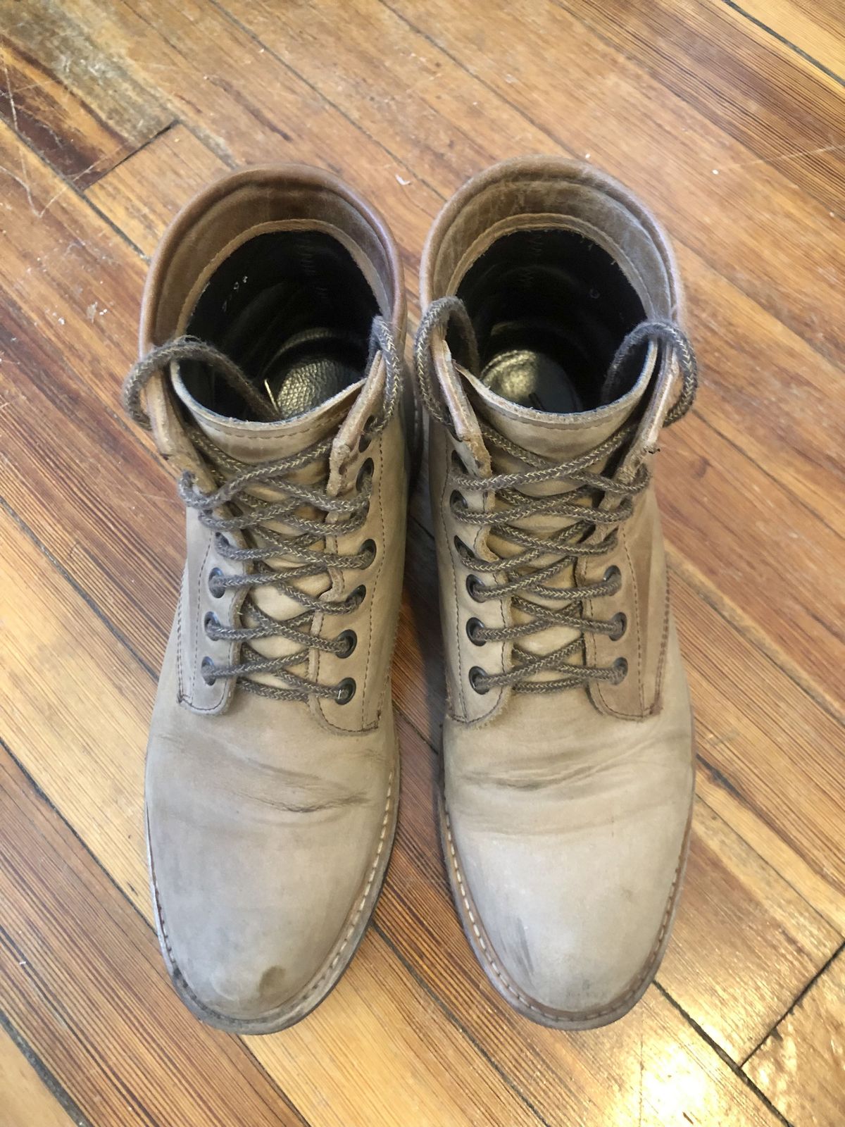 Photo by patinathunderdome on February 5, 2022 of the Nisolo All-Weather Amalia Boot in Tobacco.