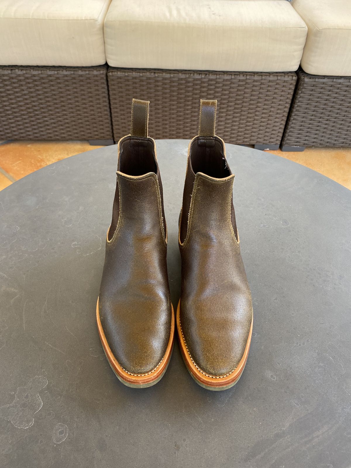 Photo by patinathunderdome on December 2, 2021 of the Benzein The Seventh Chelsea Boot in Horween Olive Waxed Flesh.