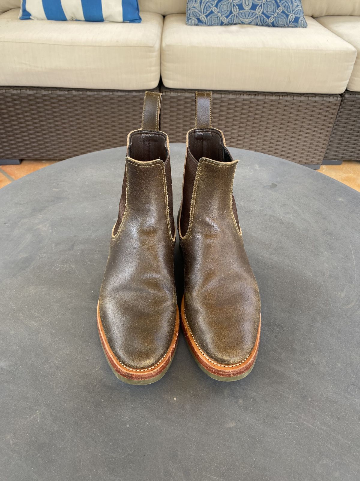 Photo by patinathunderdome on March 3, 2022 of the Benzein The Seventh Chelsea Boot in Horween Olive Waxed Flesh.