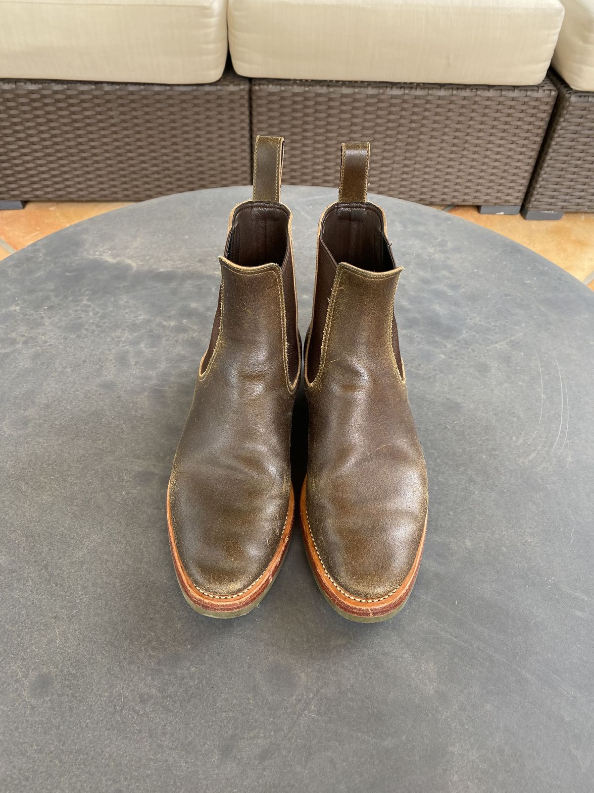 Photo by patinathunderdome on April 3, 2022 of the Benzein The Seventh Chelsea Boot in Horween Olive Waxed Flesh.