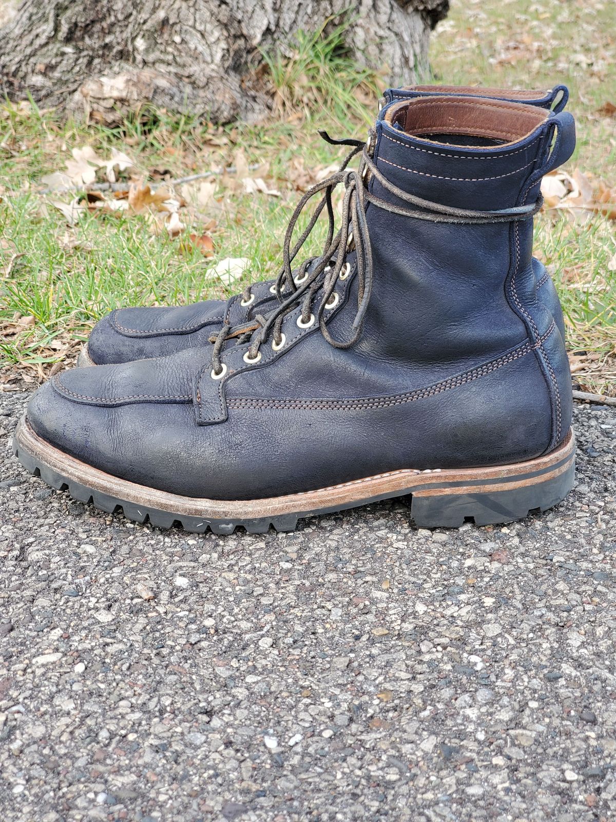 Photo by patinathunderdome on November 5, 2021 of the Truman Gun Boot in C.F. Stead Baltic Kudu.