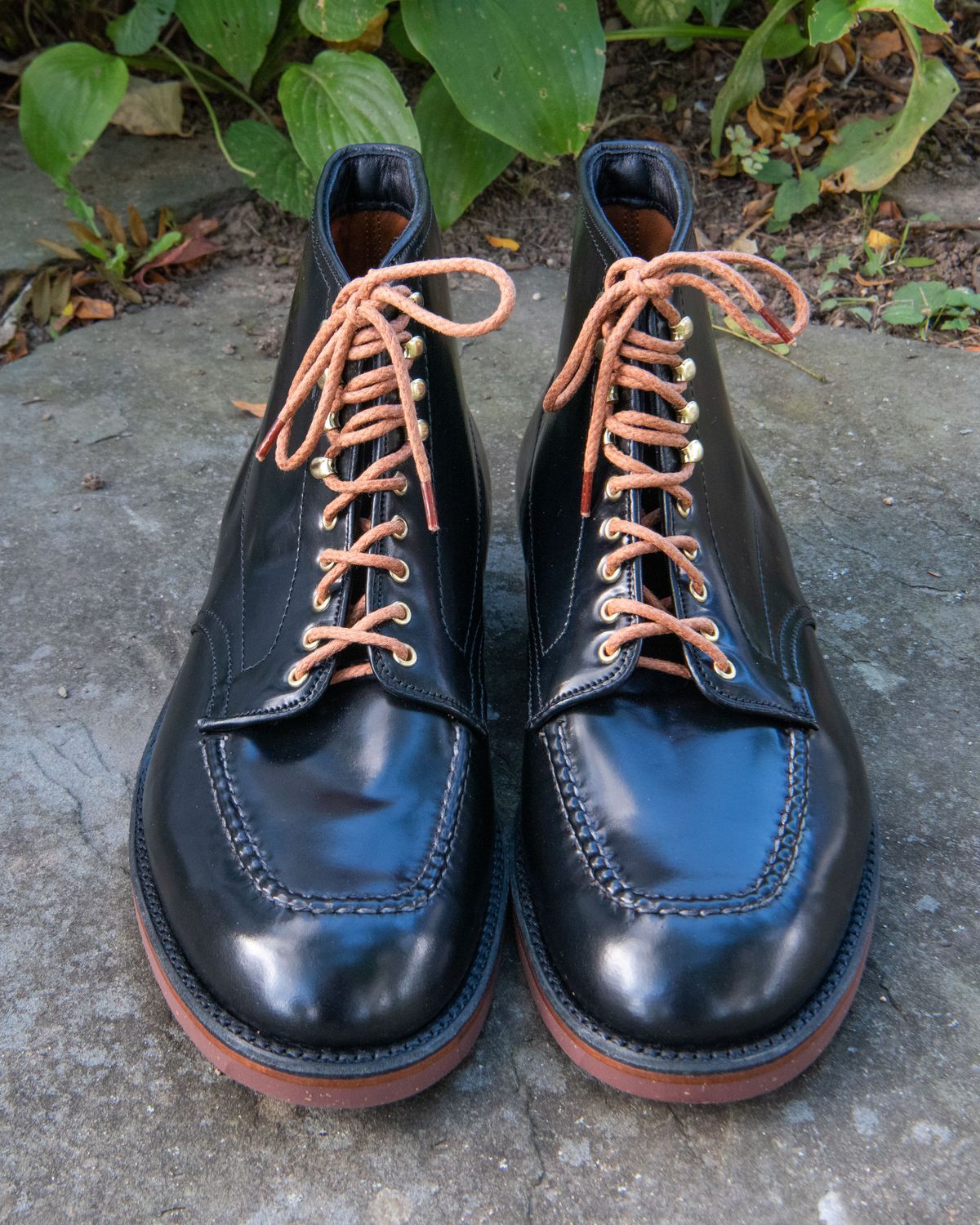 Photo by patinathunderdome on September 30, 2021 of the Alden Indy Boot in Horween Black Shell Cordovan.
