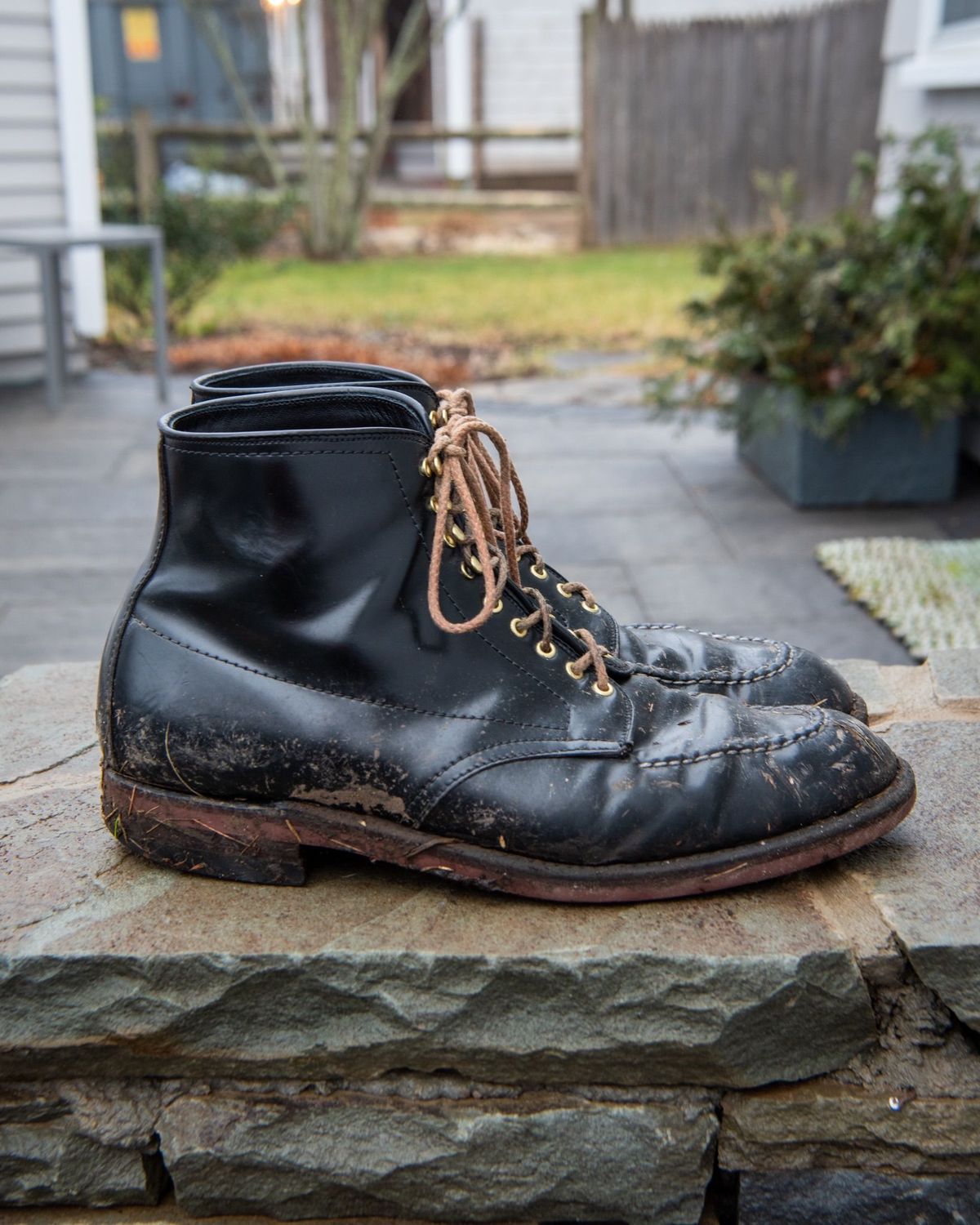 Photo by patinathunderdome on January 2, 2022 of the Alden Indy Boot in Horween Black Shell Cordovan.