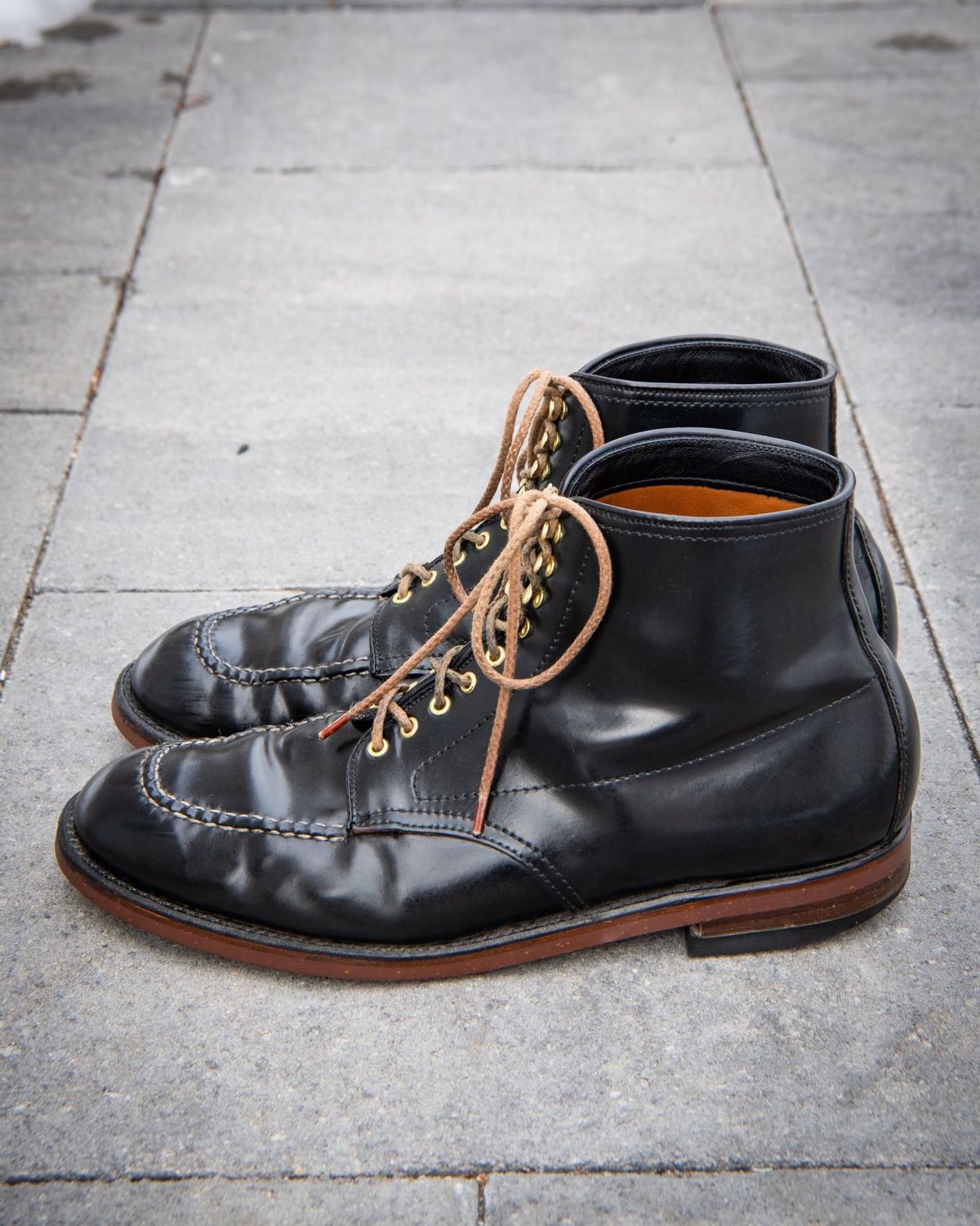 Photo by patinathunderdome on March 2, 2022 of the Alden Indy Boot in Horween Black Shell Cordovan.