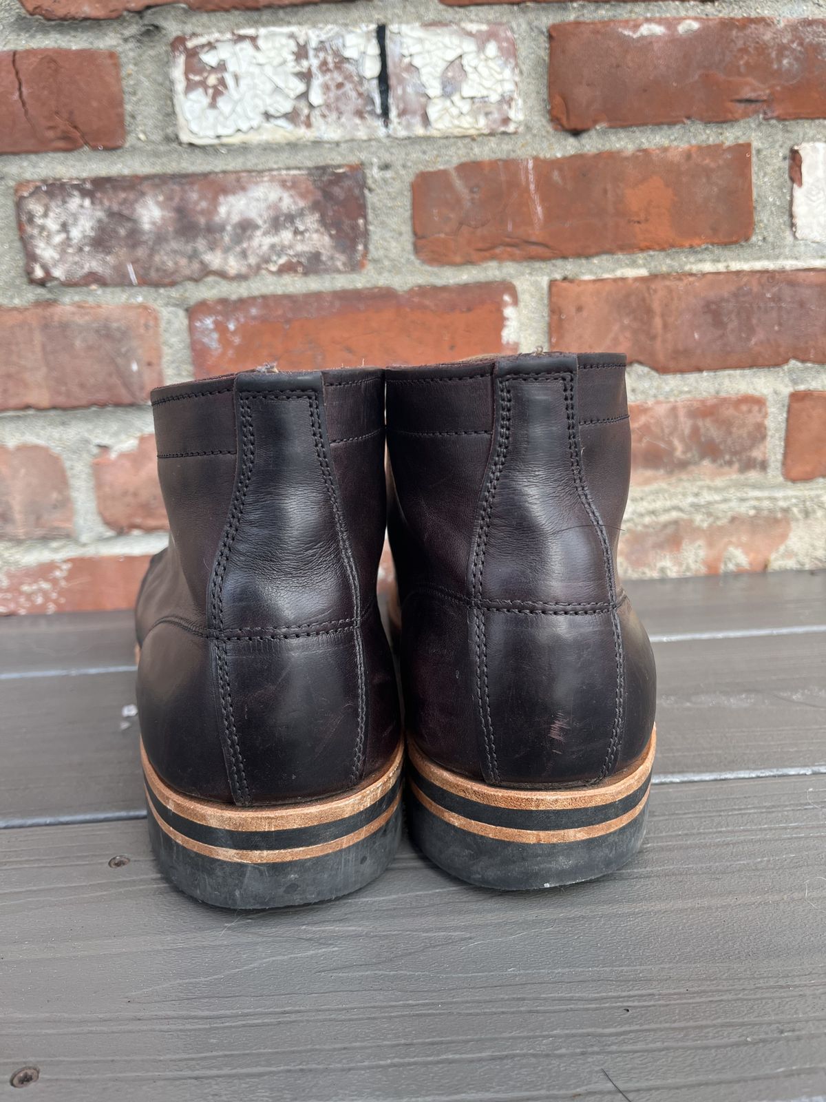 Photo by patinathunderdome on February 6, 2022 of the Truman Chukka in Guidi Aubergine Horse Rump.