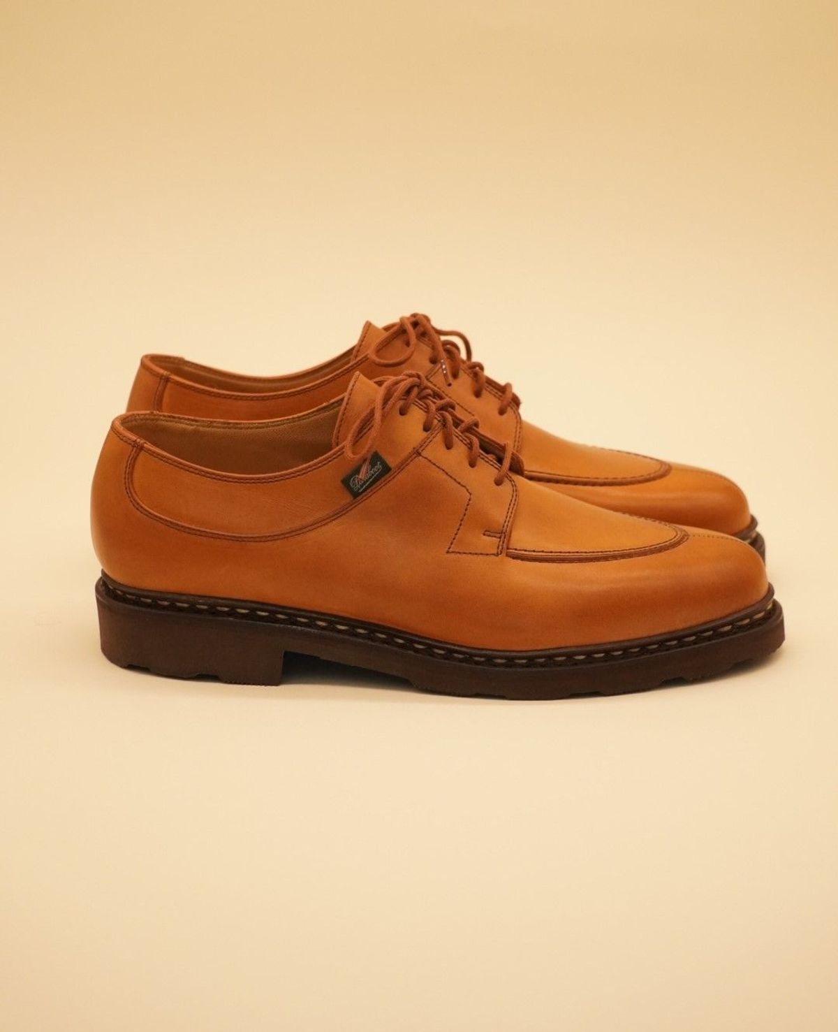 Photo by patinathunderdome on October 1, 2021 of the Paraboot Avignon in Lisse Gold.