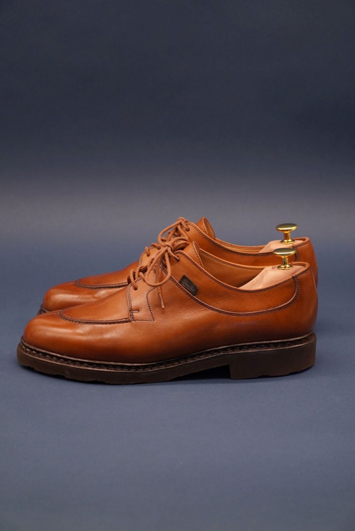 Photo by patinathunderdome on November 3, 2021 of the Paraboot Avignon in Lisse Gold.