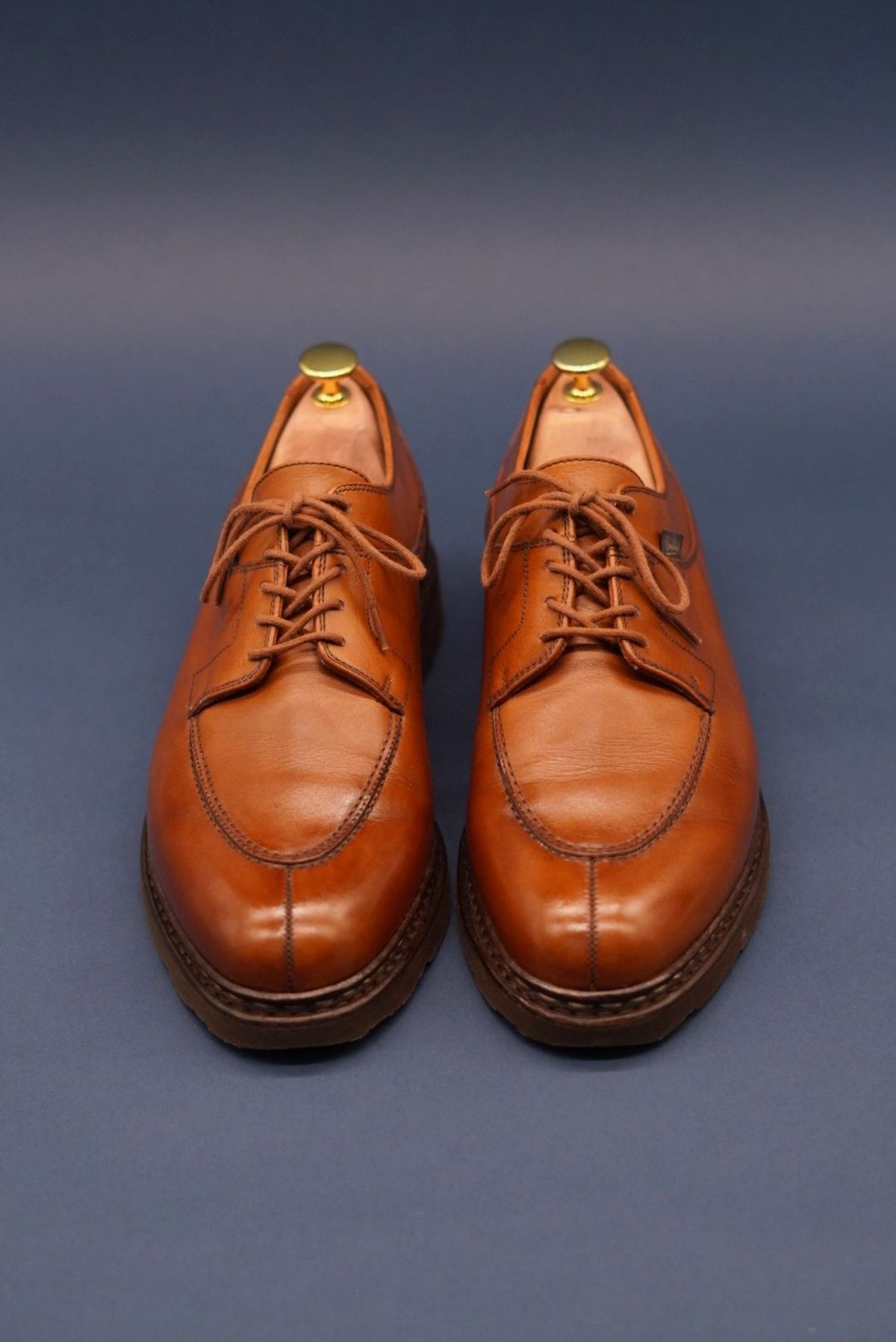 Photo by patinathunderdome on November 3, 2021 of the Paraboot Avignon in Lisse Gold.