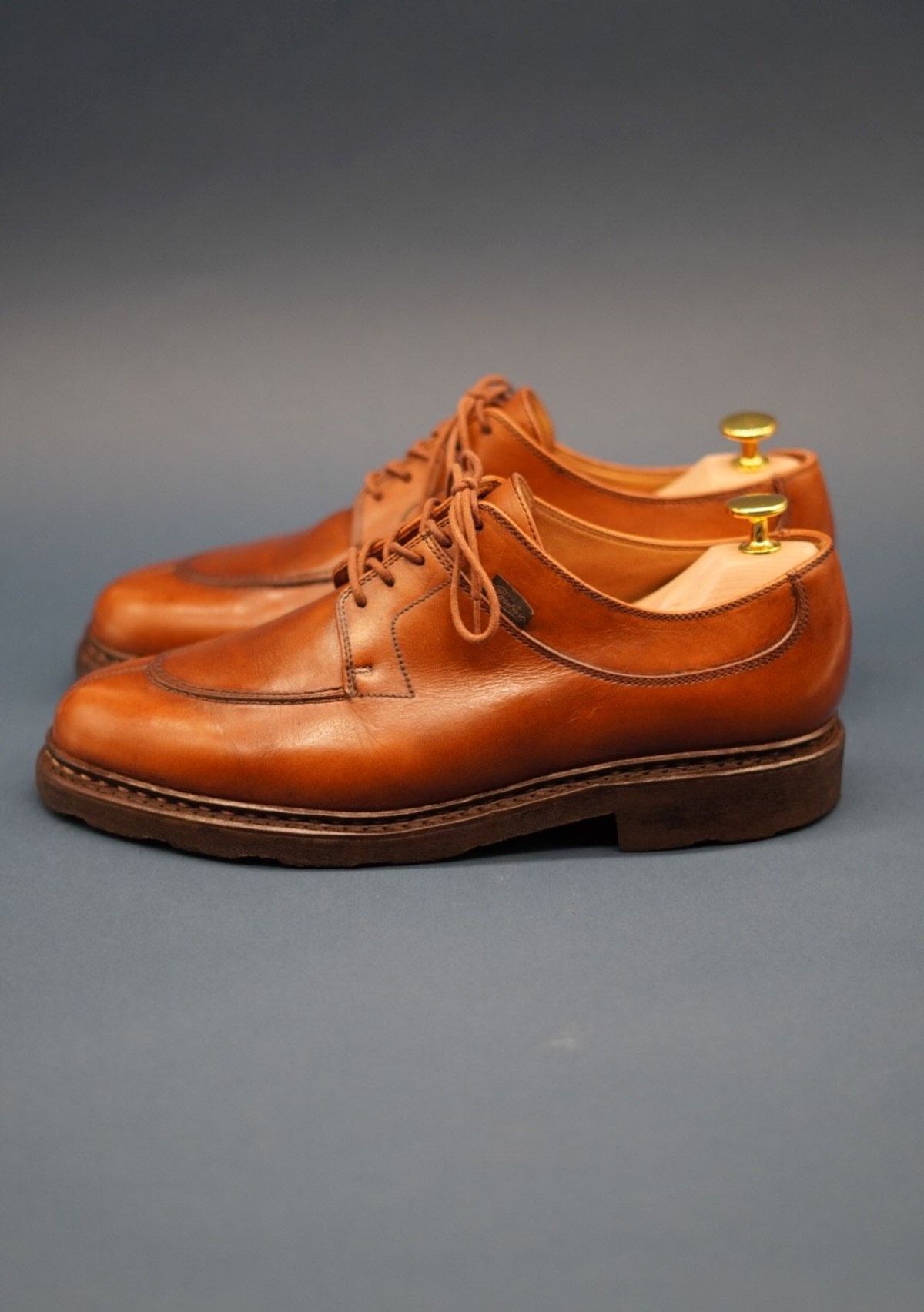 Photo by patinathunderdome on December 3, 2021 of the Paraboot Avignon in Lisse Gold.