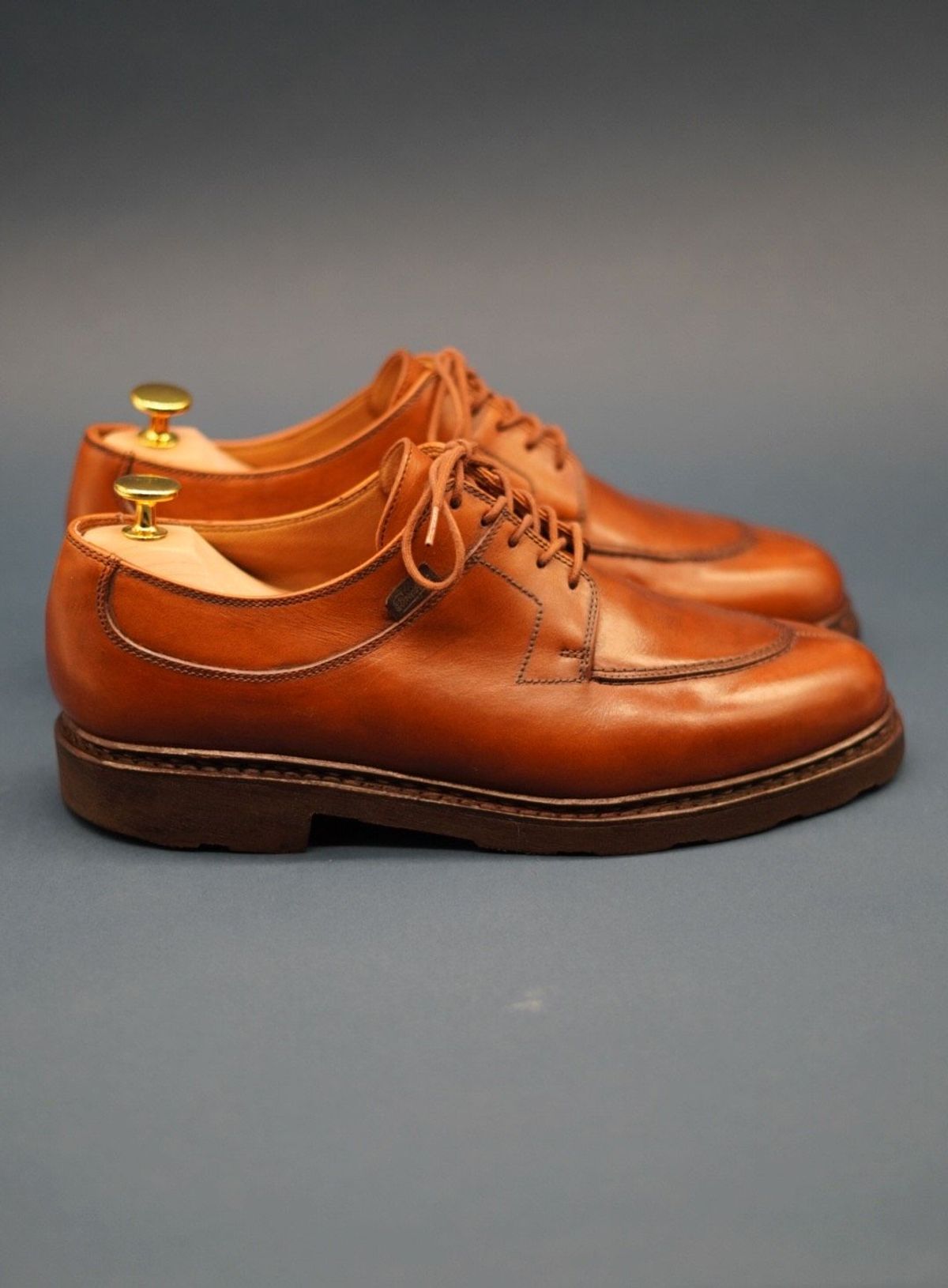 Photo by patinathunderdome on December 3, 2021 of the Paraboot Avignon in Lisse Gold.