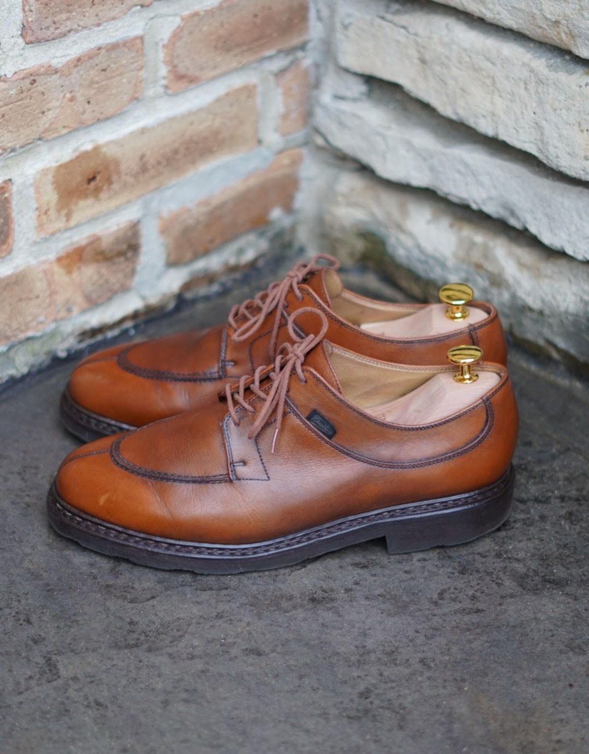 Photo by patinathunderdome on January 4, 2022 of the Paraboot Avignon in Lisse Gold.