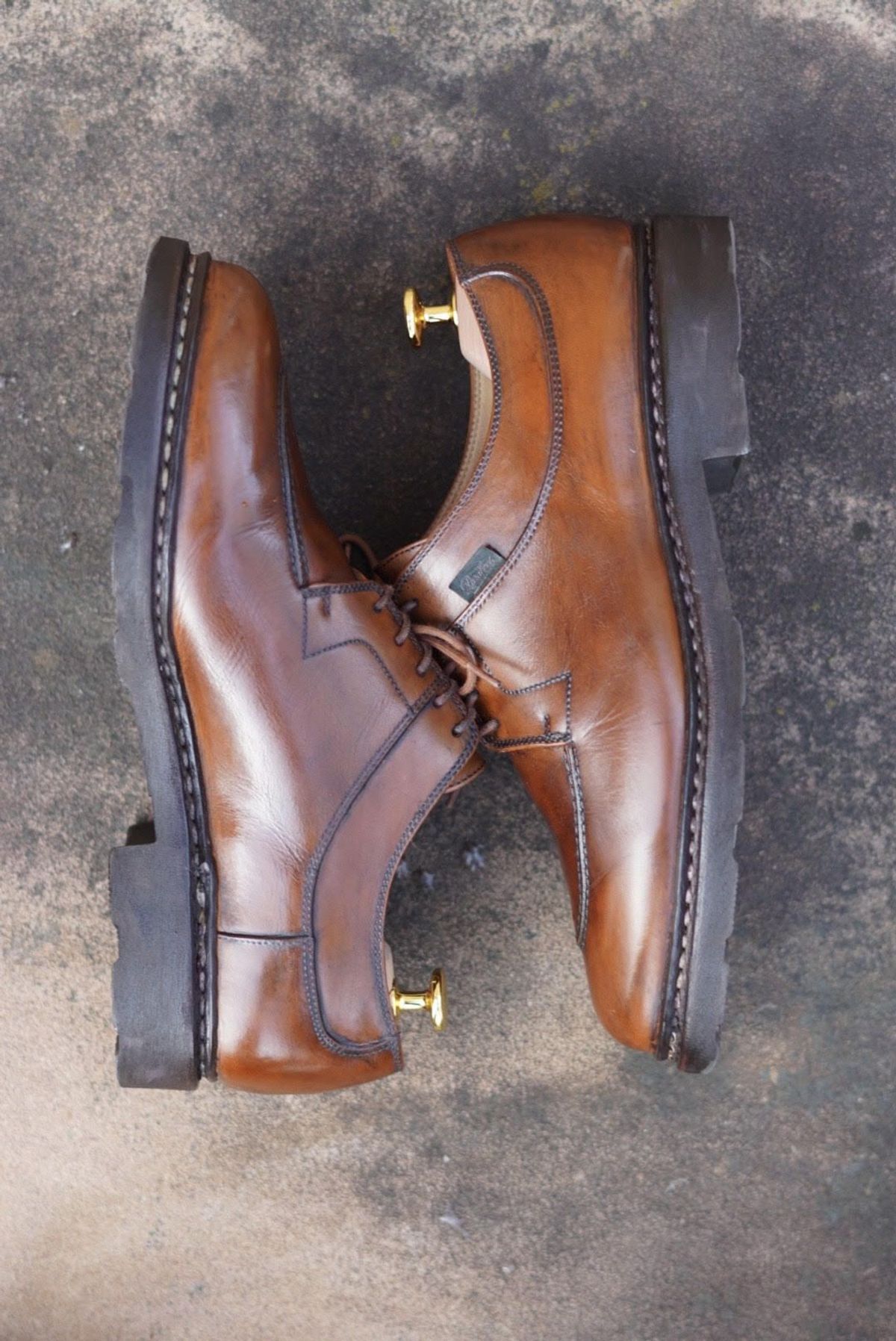 Photo by patinathunderdome on February 3, 2022 of the Paraboot Avignon in Lisse Gold.