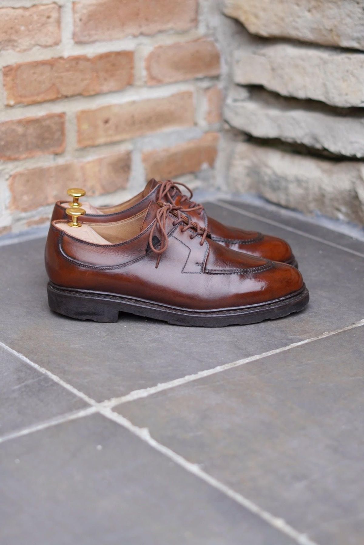 Photo by patinathunderdome on May 6, 2022 of the Paraboot Avignon in Lisse Gold.