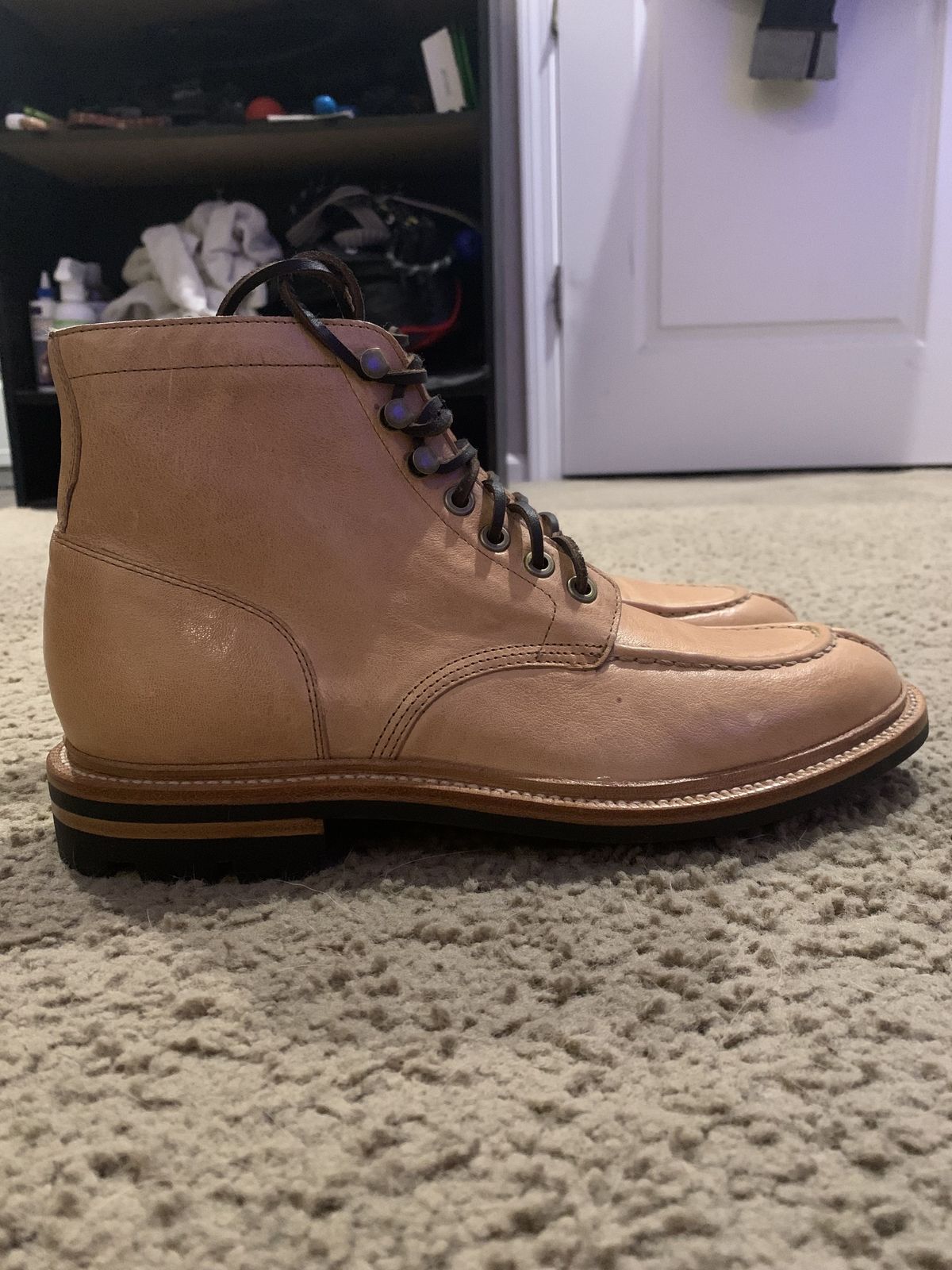 Photo by patinathunderdome on November 4, 2021 of the Grant Stone Ottawa Boot in Incas Natural Kangaroo.