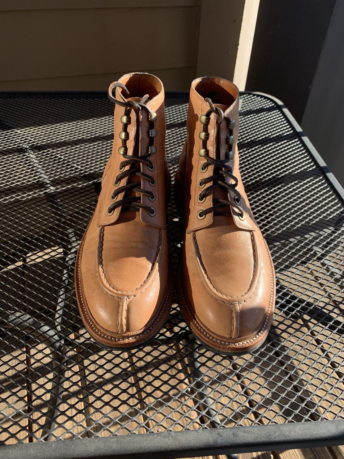 Photo by patinathunderdome on December 1, 2021 of the Grant Stone Ottawa Boot in Incas Natural Kangaroo.
