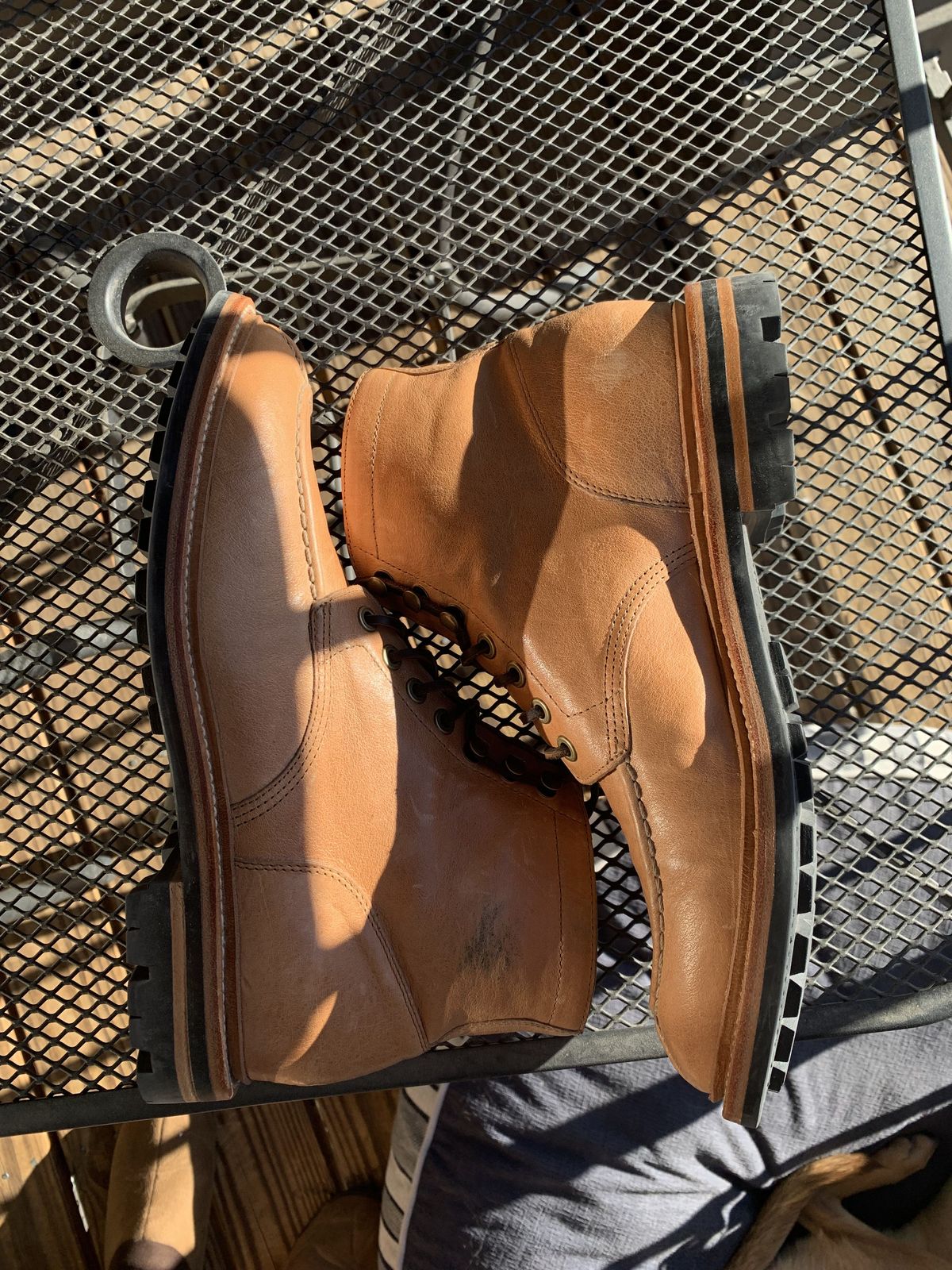 Photo by patinathunderdome on December 1, 2021 of the Grant Stone Ottawa Boot in Incas Natural Kangaroo.