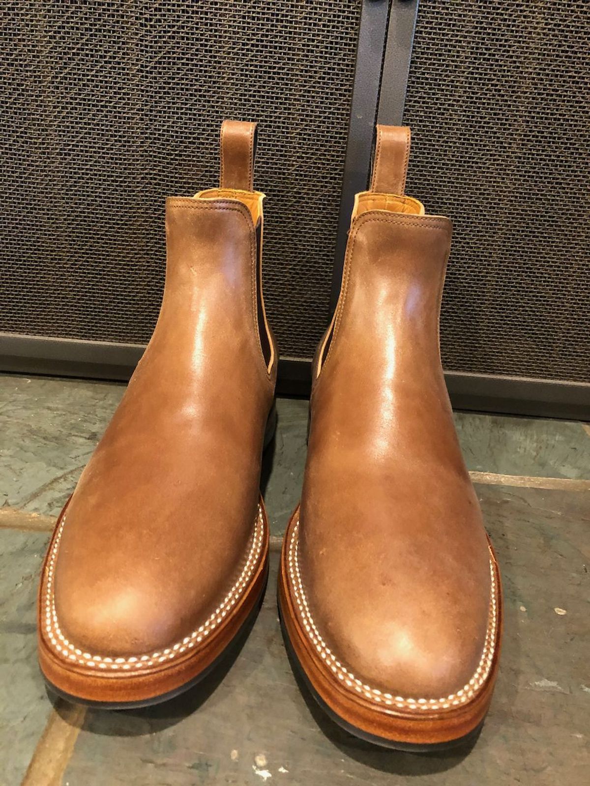 Photo by patinathunderdome on September 30, 2021 of the Benzein The Seventh Chelsea Boot in Maryam Toscanello Horsebutt.