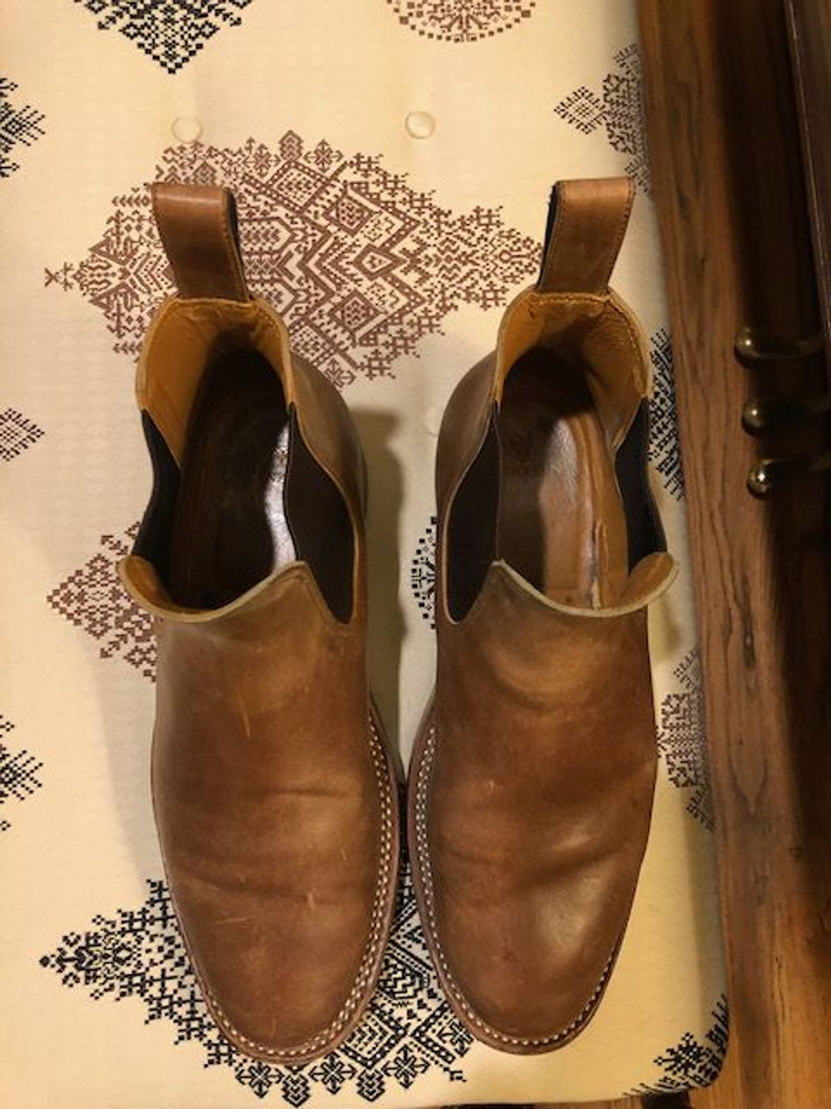 Photo by patinathunderdome on December 5, 2021 of the Benzein The Seventh Chelsea Boot in Maryam Toscanello Horsebutt.