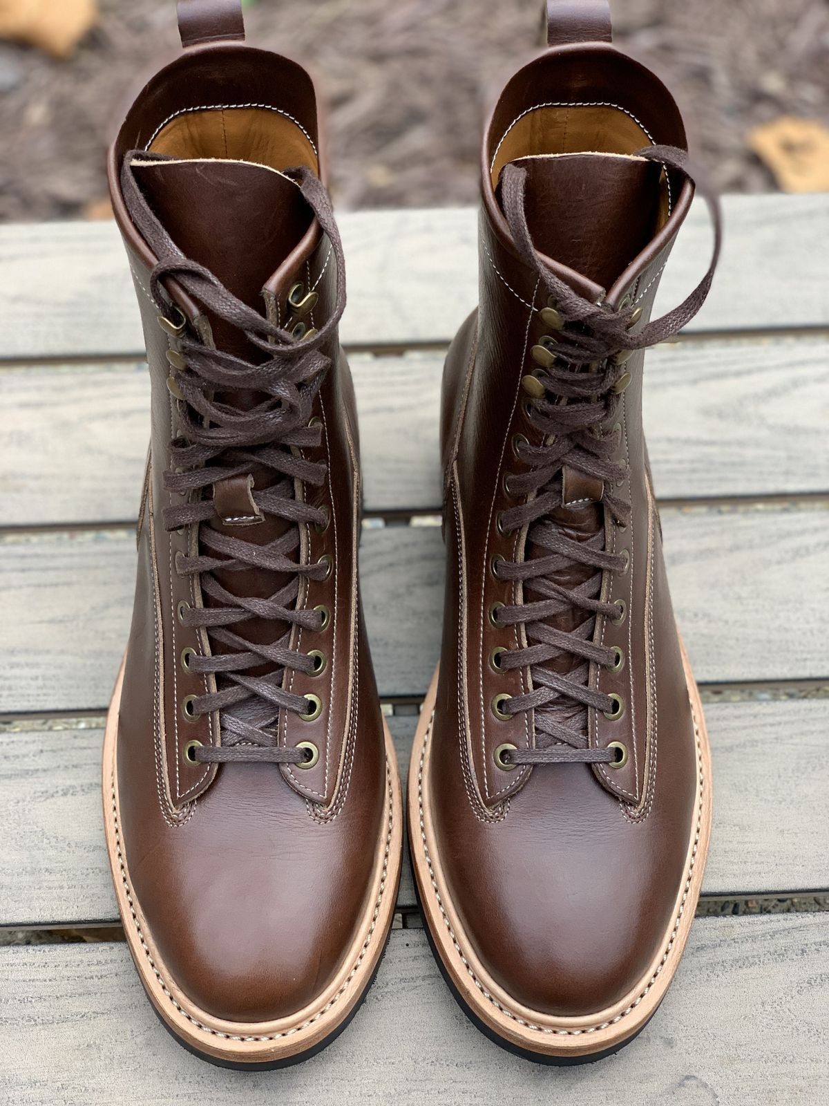 Photo by patinathunderdome on September 30, 2021 of the White's Bounty Hunter in Horween Cinnamon Waxed Flesh.