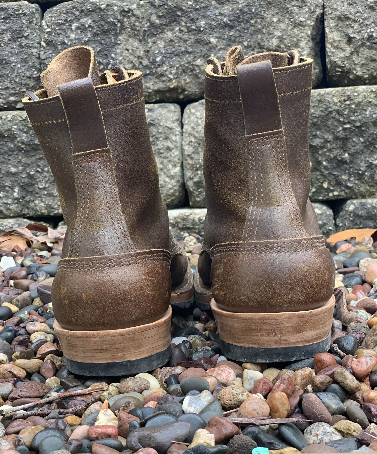Photo by patinathunderdome on January 5, 2022 of the White's Bounty Hunter in Horween Cinnamon Waxed Flesh.