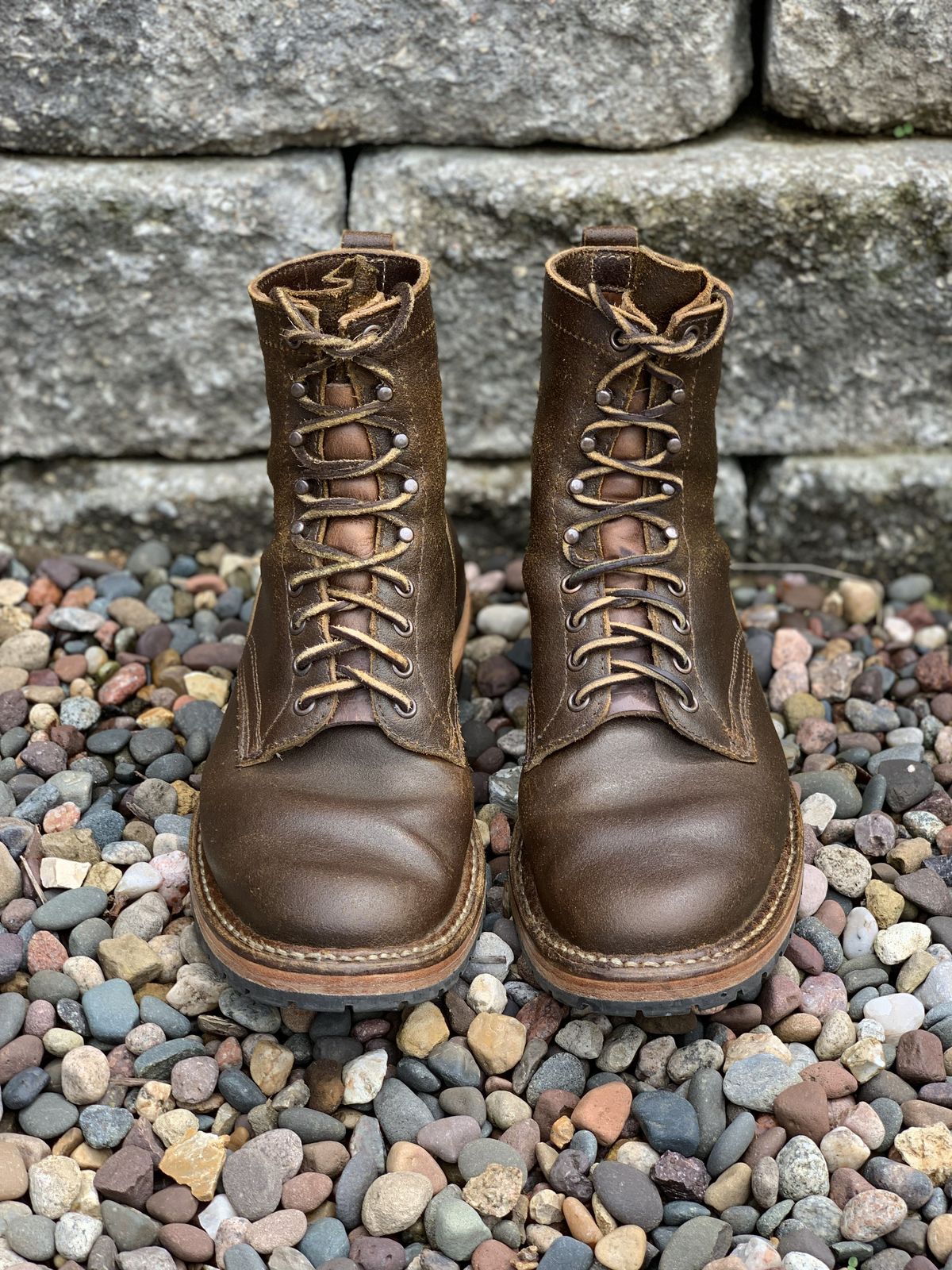 Photo by patinathunderdome on May 4, 2022 of the White's Bounty Hunter in Horween Cinnamon Waxed Flesh.