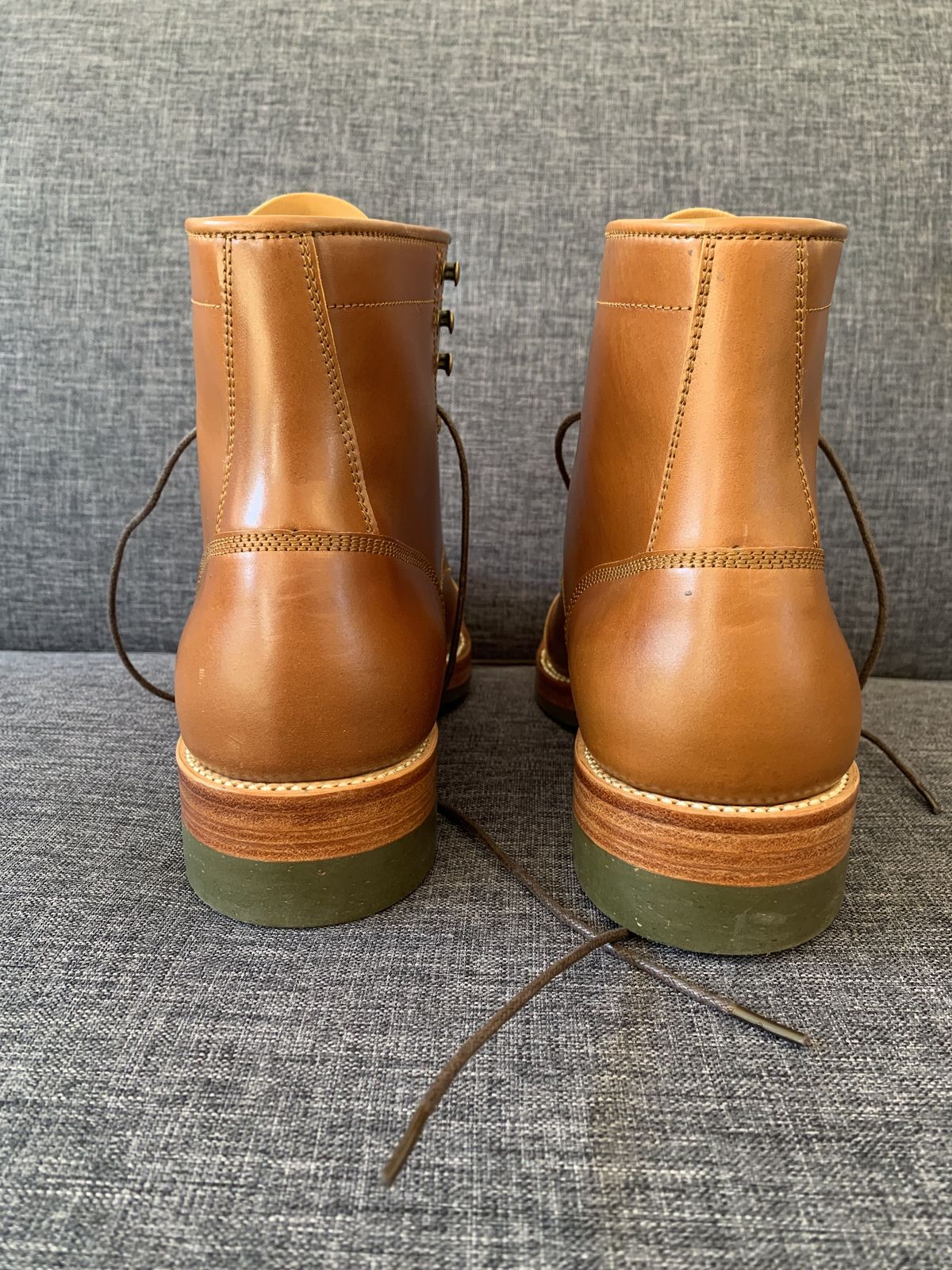 Photo by patinathunderdome on October 1, 2021 of the Benzein Kanon Brogue Cap Toe Boot in Shinki Whisky Shell Cordovan.