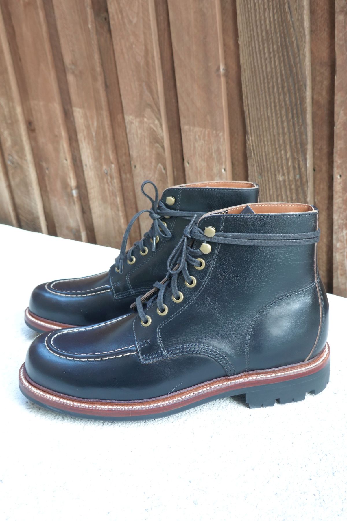 Photo by patinathunderdome on October 1, 2021 of the Grant Stone Brass Boot in Horween Black Chromexcel.