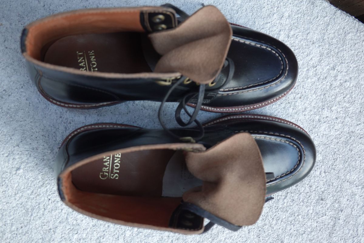 Photo by patinathunderdome on October 1, 2021 of the Grant Stone Brass Boot in Horween Black Chromexcel.