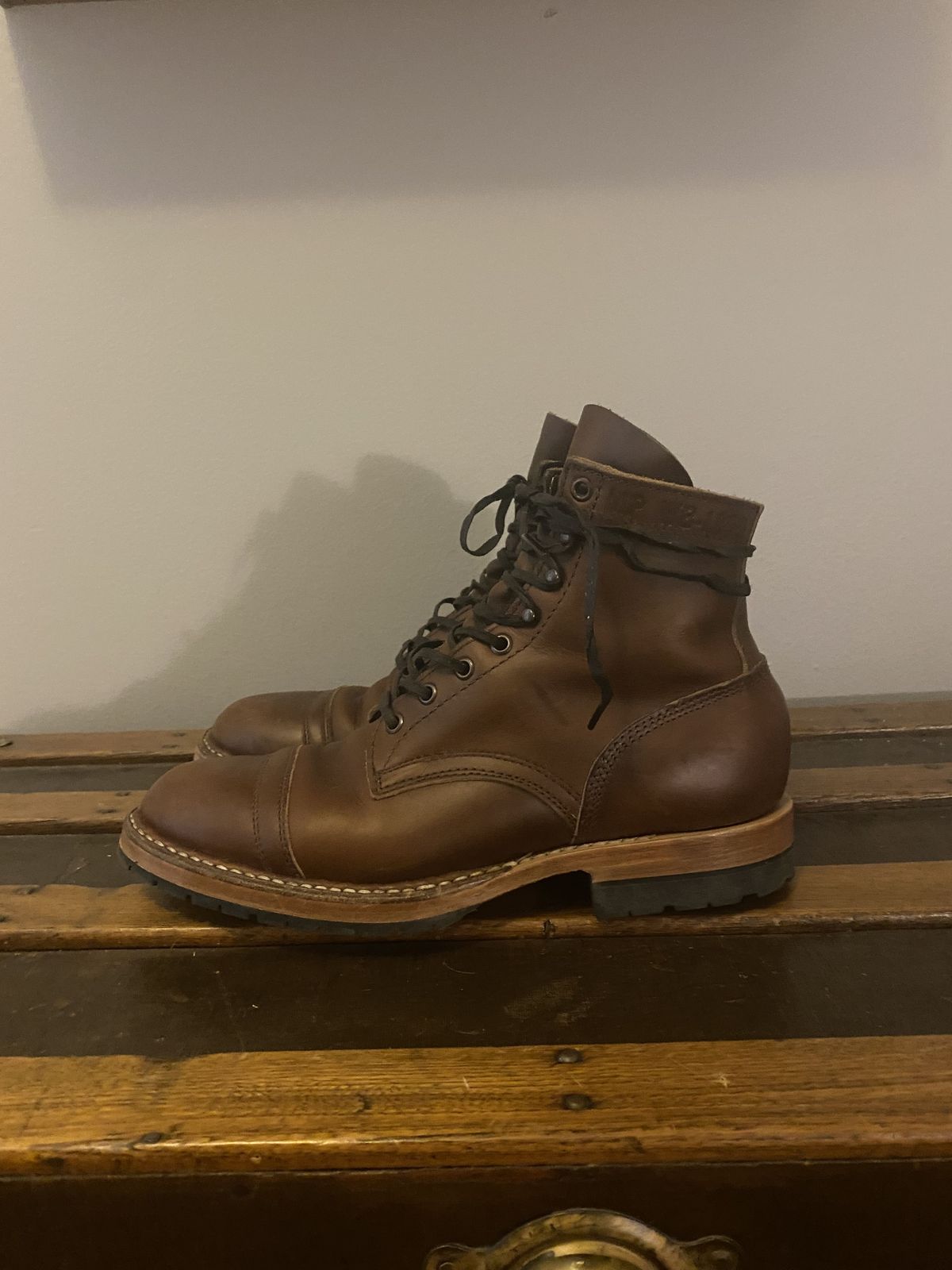 Photo by patinathunderdome on November 5, 2021 of the White's MP-Sherman Toe Cap in Seidel British Tan Double Shot.