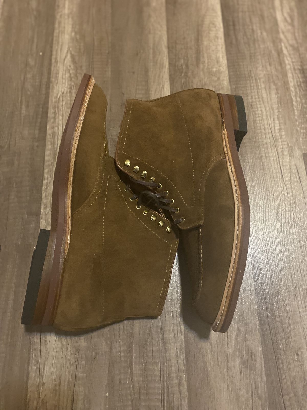 Photo by patinathunderdome on December 6, 2021 of the Alden Indy Boot in C.F. Stead Snuff Repello Calf Suede.