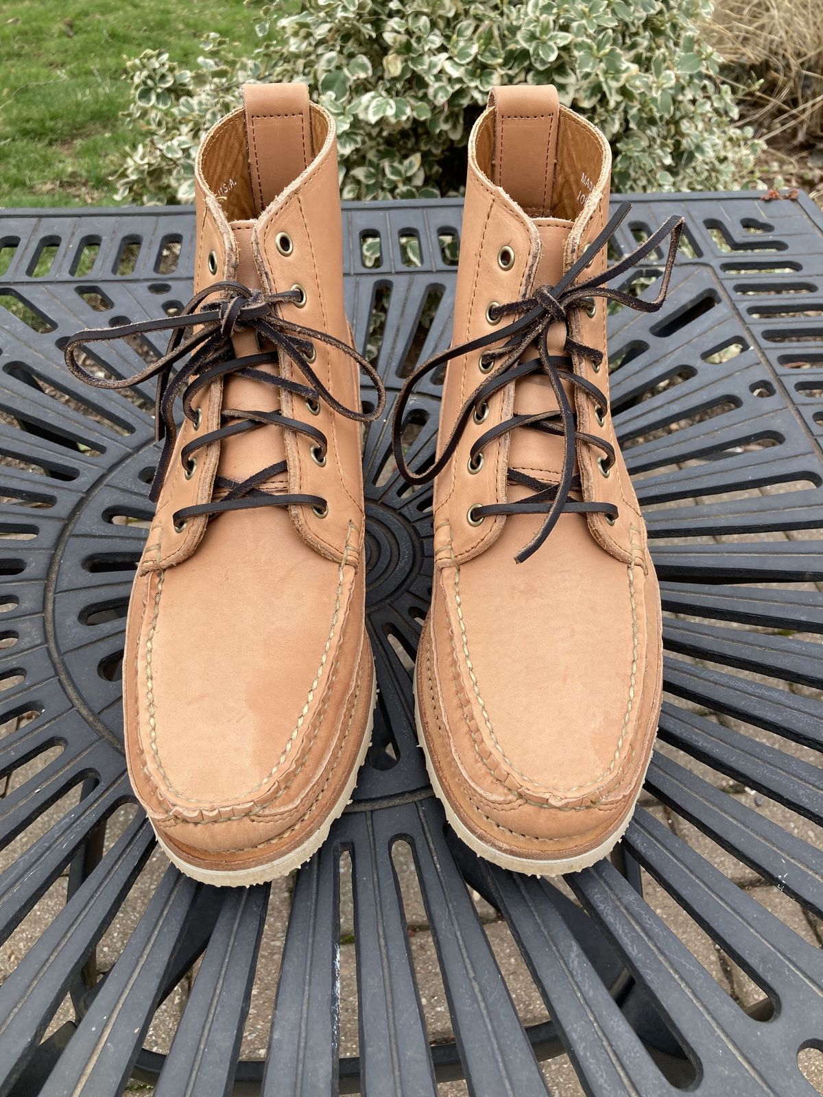 Photo by patinathunderdome on April 3, 2022 of the Rancourt & Co. Harrison Boot Redux in Horween Natural Essex.