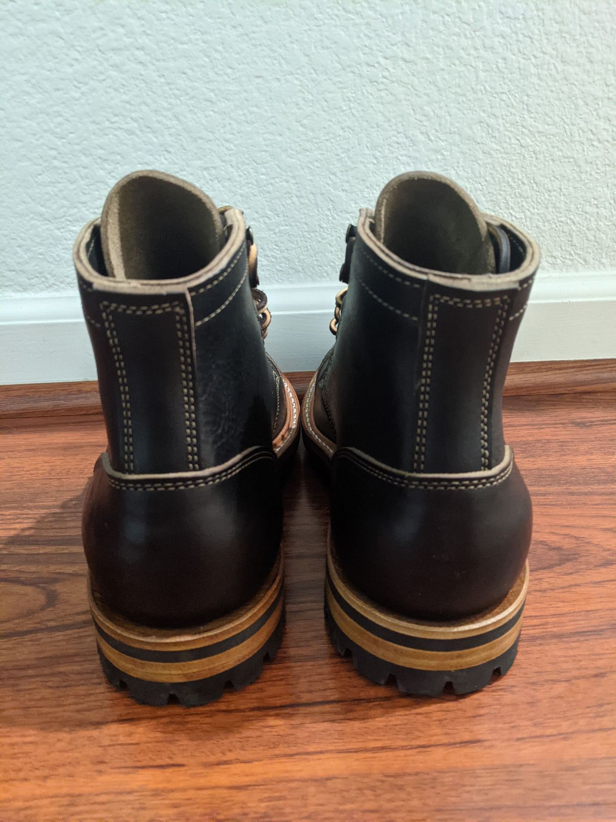 Photo by patinathunderdome on October 1, 2021 of the Truman Service Boot in Maryam Black Teacore Horsebutt.
