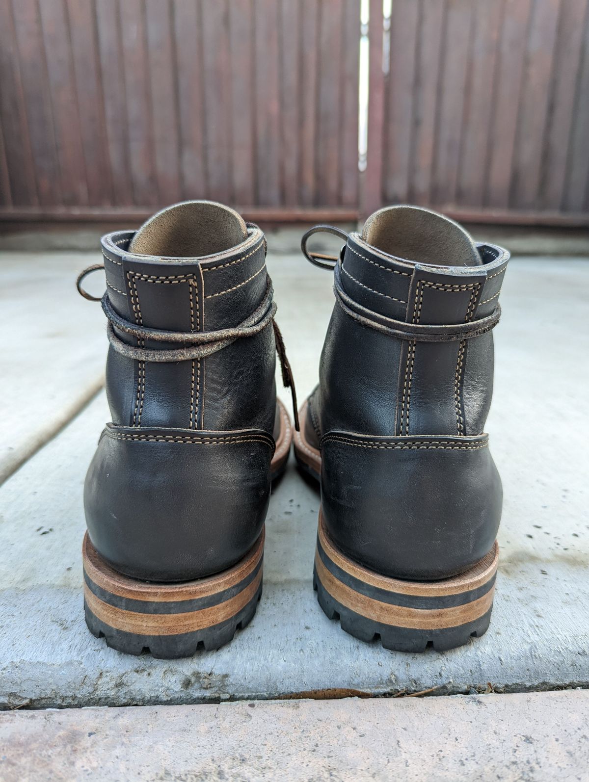 Photo by patinathunderdome on November 3, 2021 of the Truman Service Boot in Maryam Black Teacore Horsebutt.