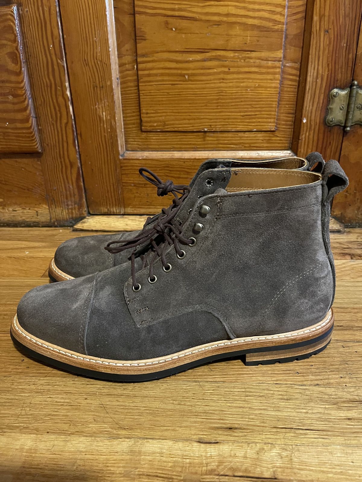 Photo by patinathunderdome on September 30, 2021 of the Rancourt & Co. Byron Boot in C.F. Stead Flint Kudu.