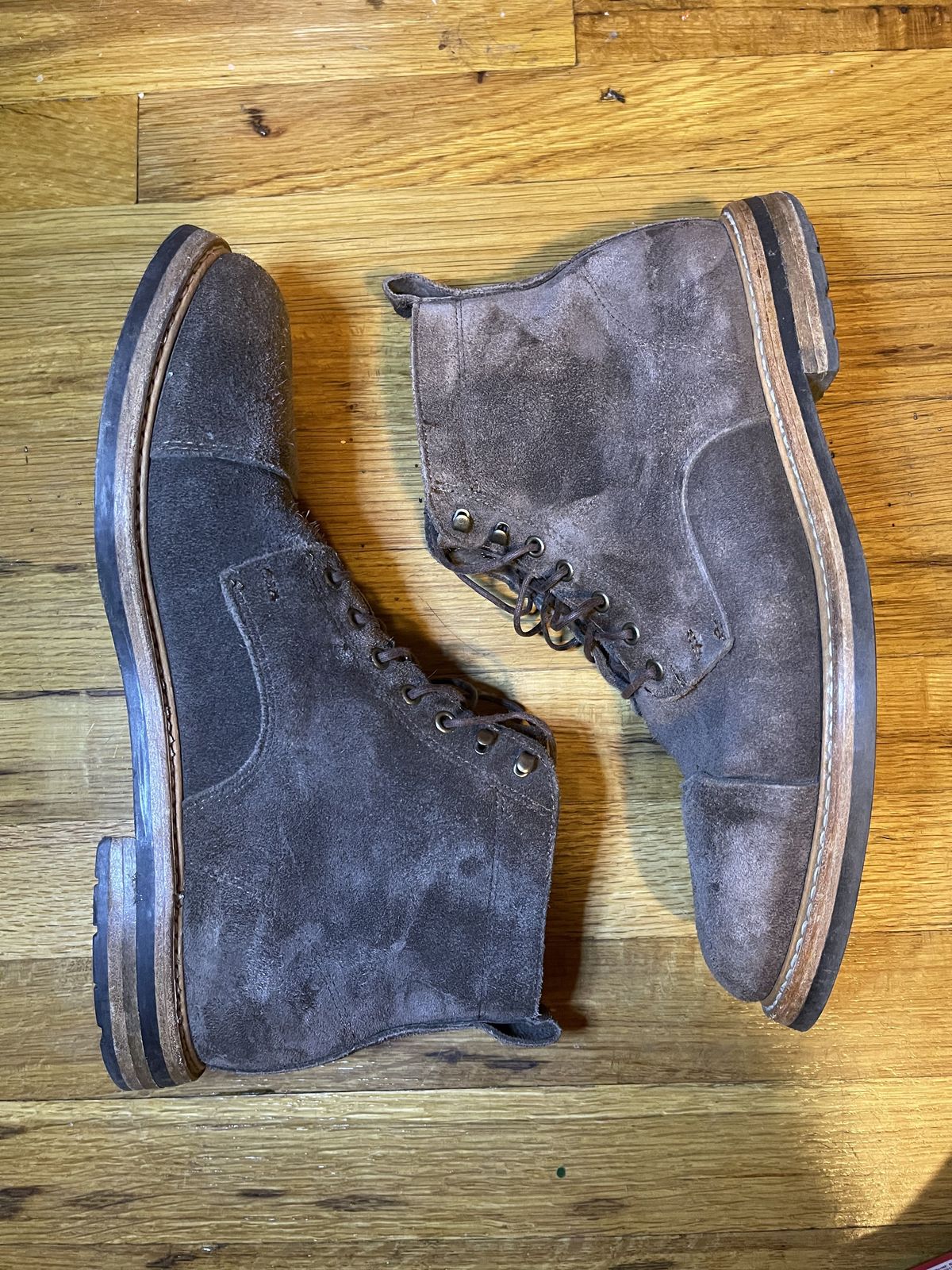 Photo by patinathunderdome on November 4, 2021 of the Rancourt & Co. Byron Boot in C.F. Stead Flint Kudu.